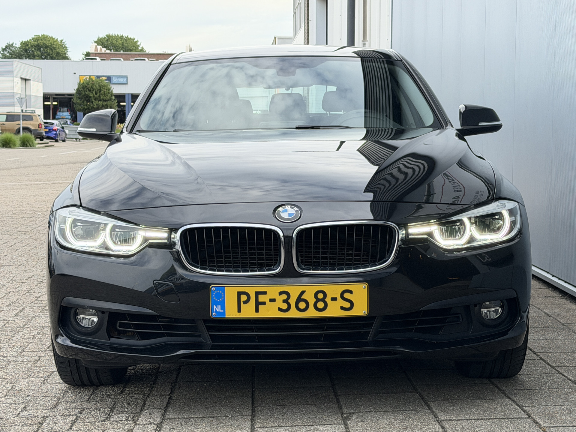 Foto van BMW 318i