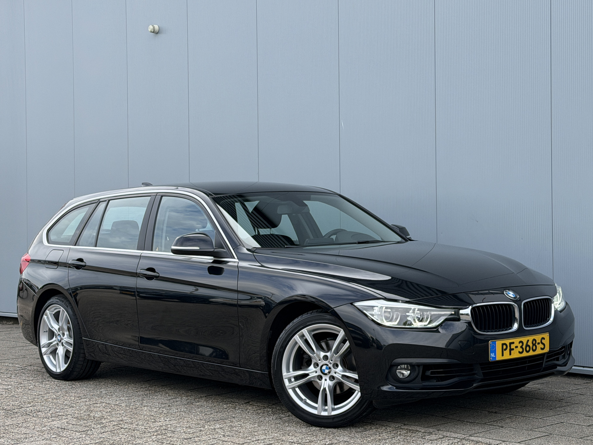 Foto van BMW 318i