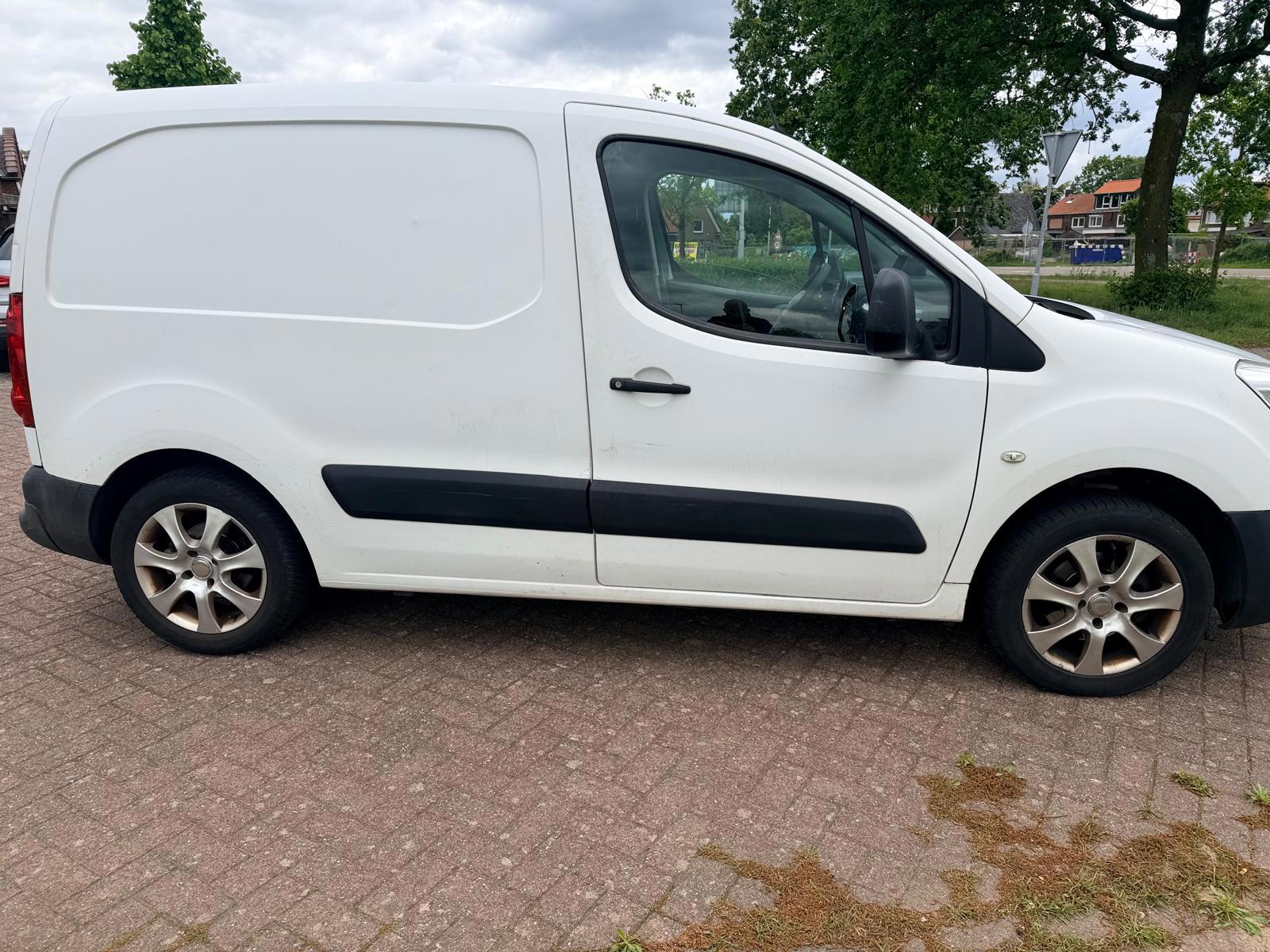 Foto van Peugeot Partner