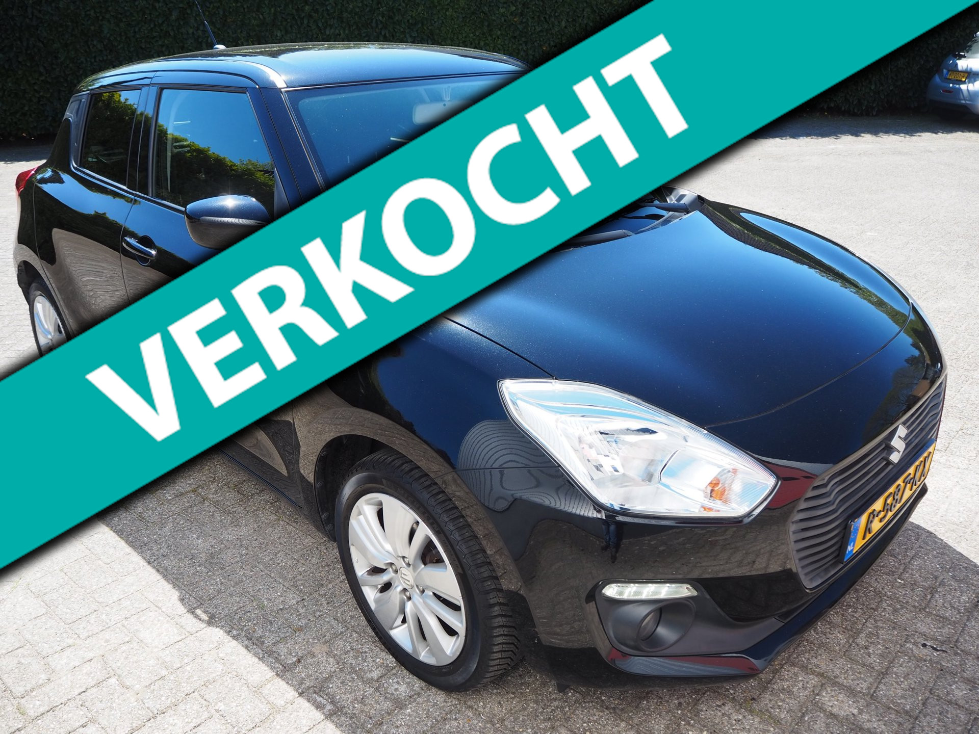 Suzuki Swift 1.2 Stijl 2018 - voorkant