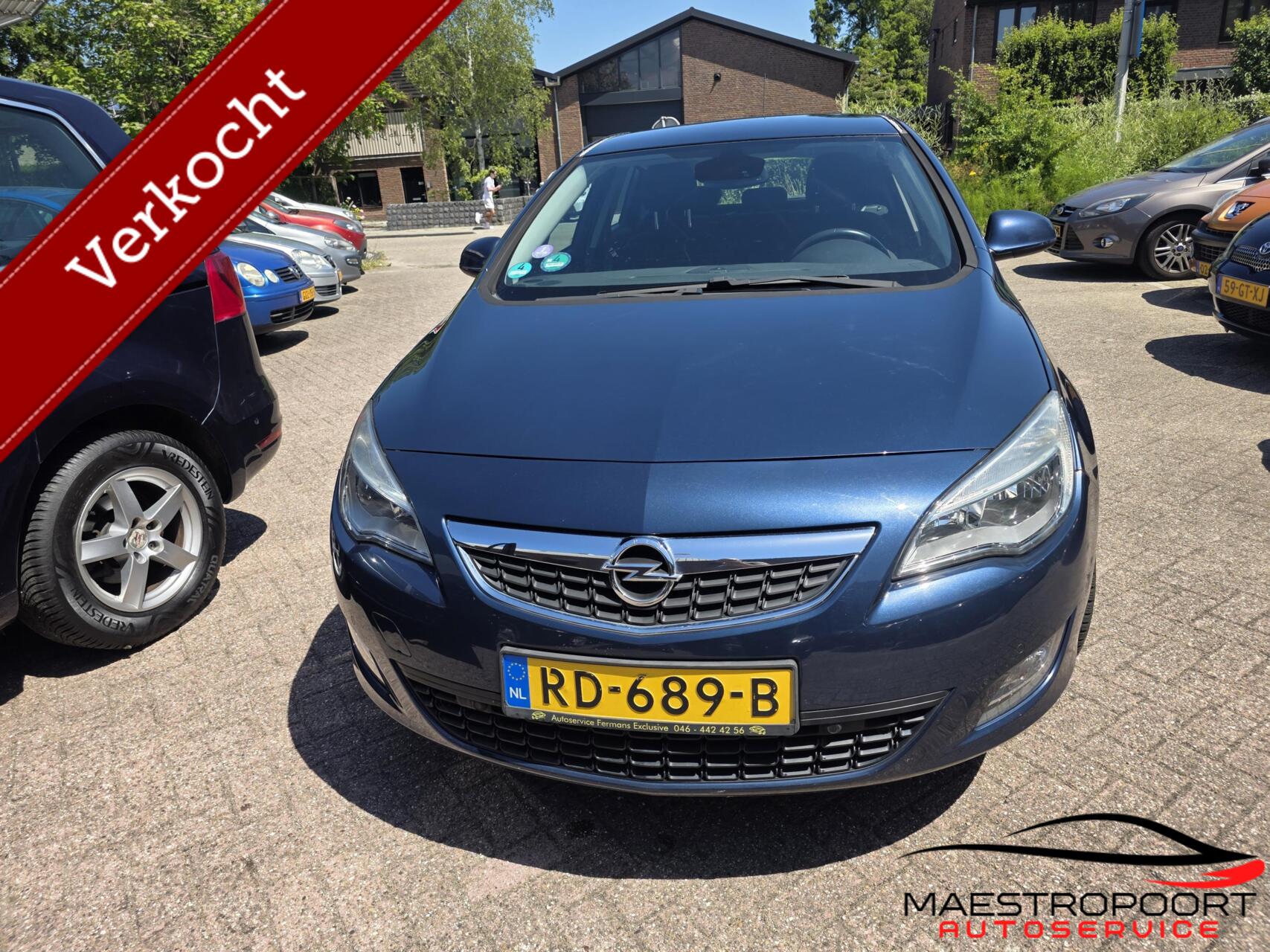 Opel Astra 1.4 Edition 2010 - voorkant