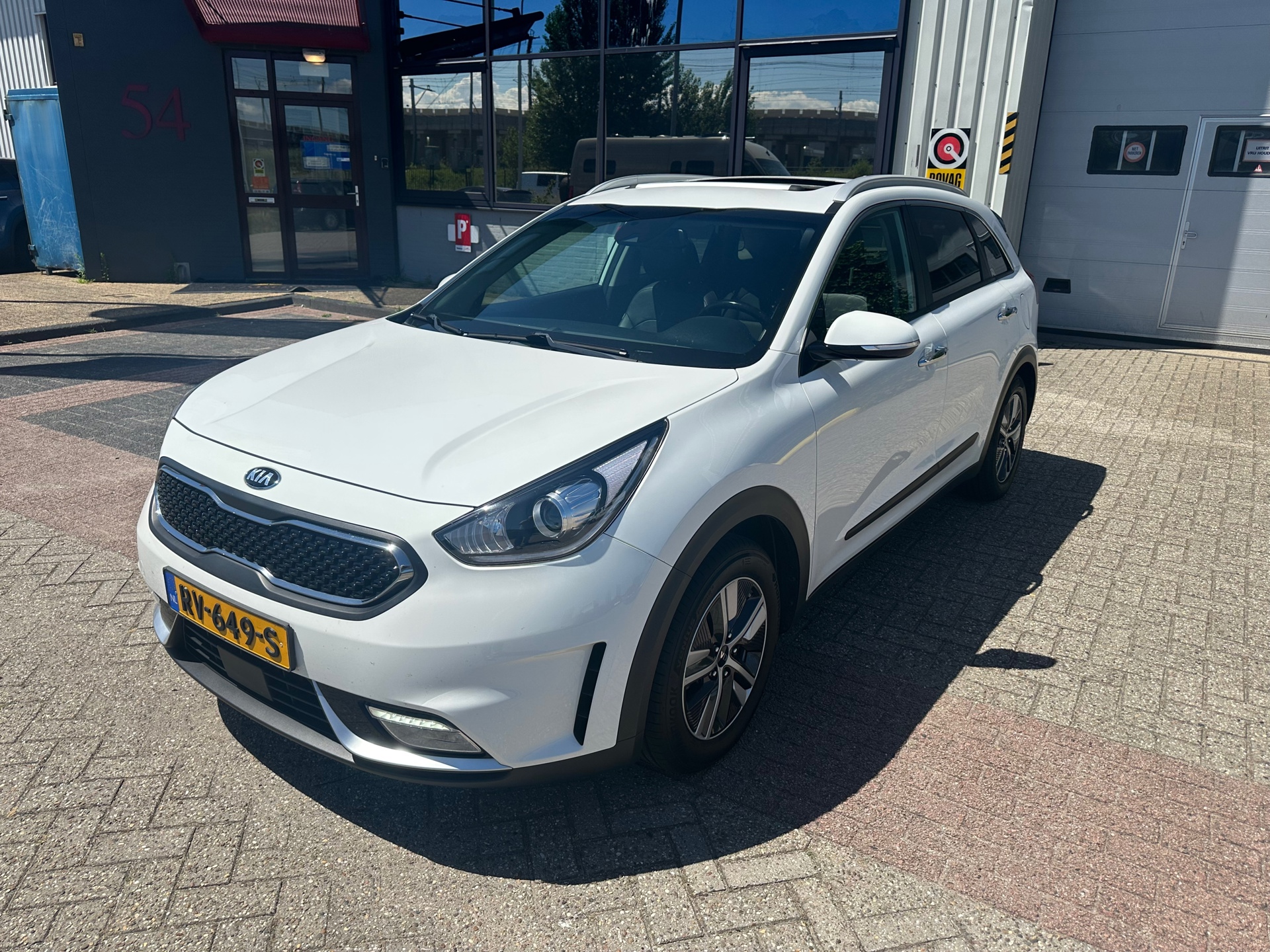 Kia Niro 1.6 GDi  HEV BusinessLine , VOL OPTIE 2018 - voorkant