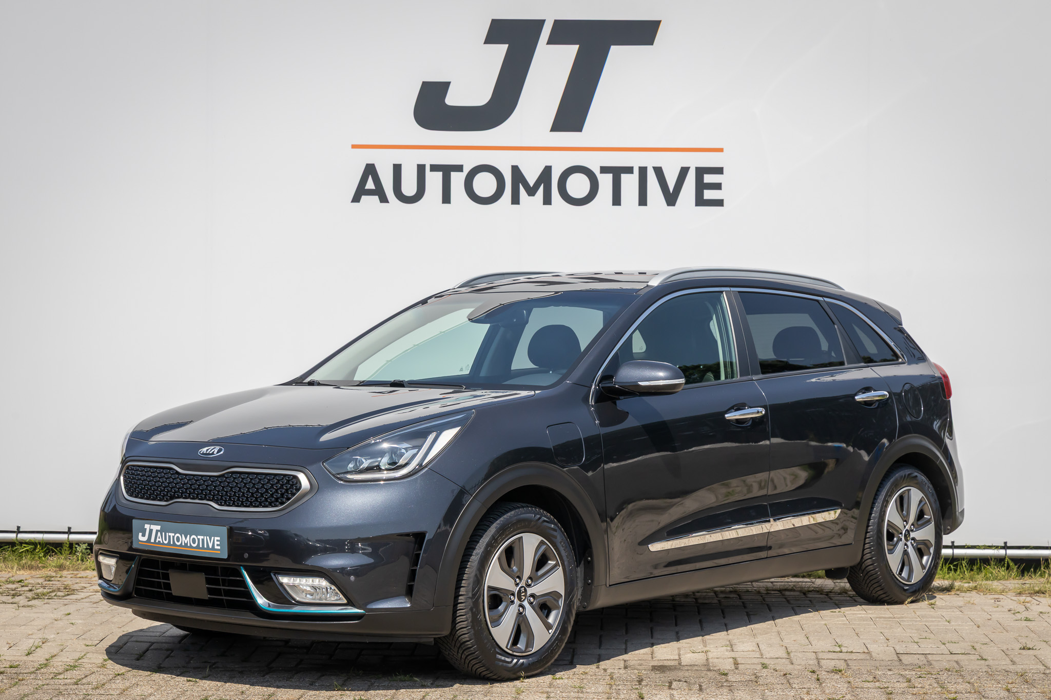 Kia Niro 1.6 GDi PHEV businessline Elektrische stoelen | ledere bekleding | Stoelverwarming | Stuurverwarming | JBL | Camera | PDC | Adap 2018 - voorkant