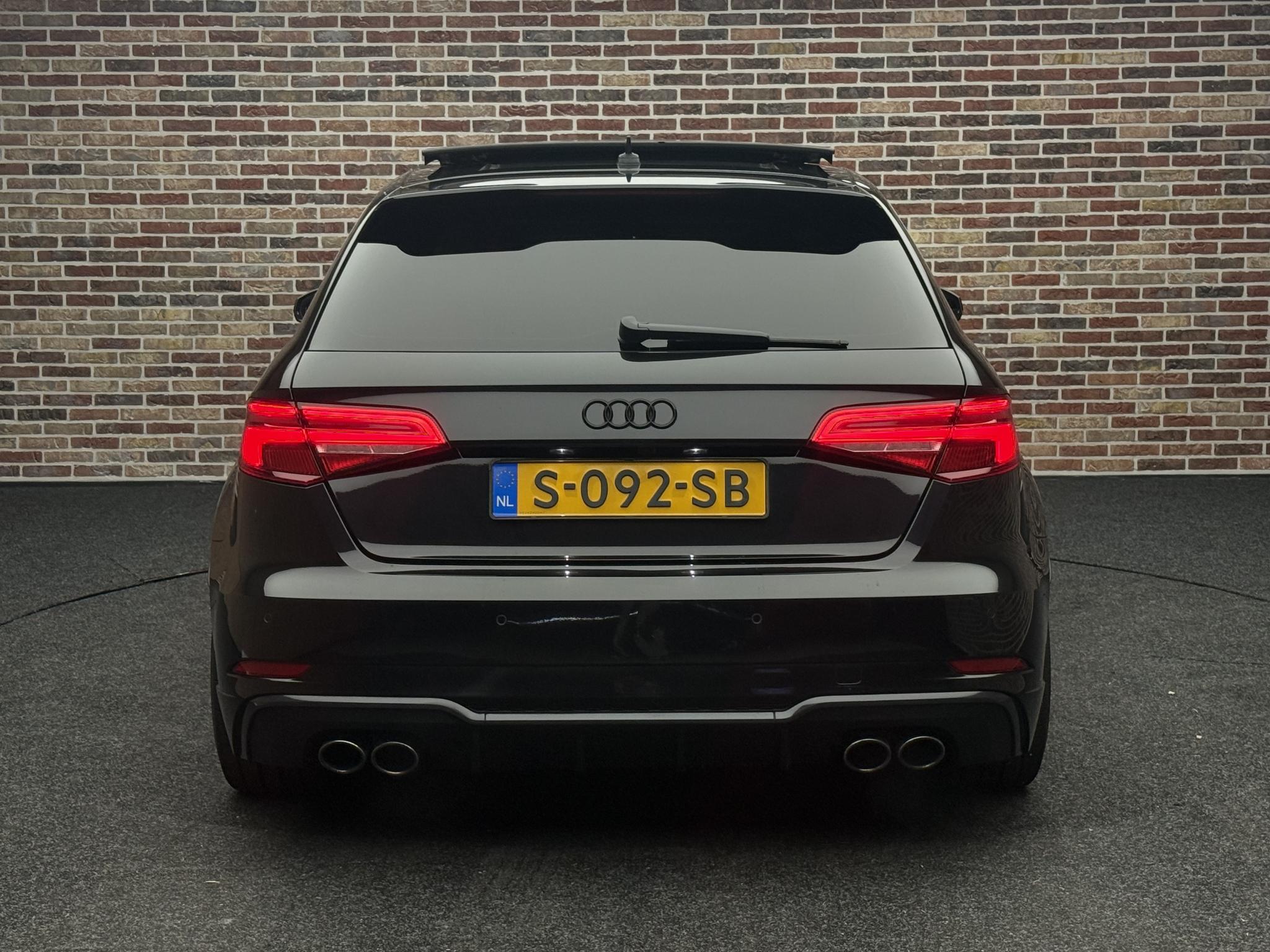 Foto van Audi S3 Sportback