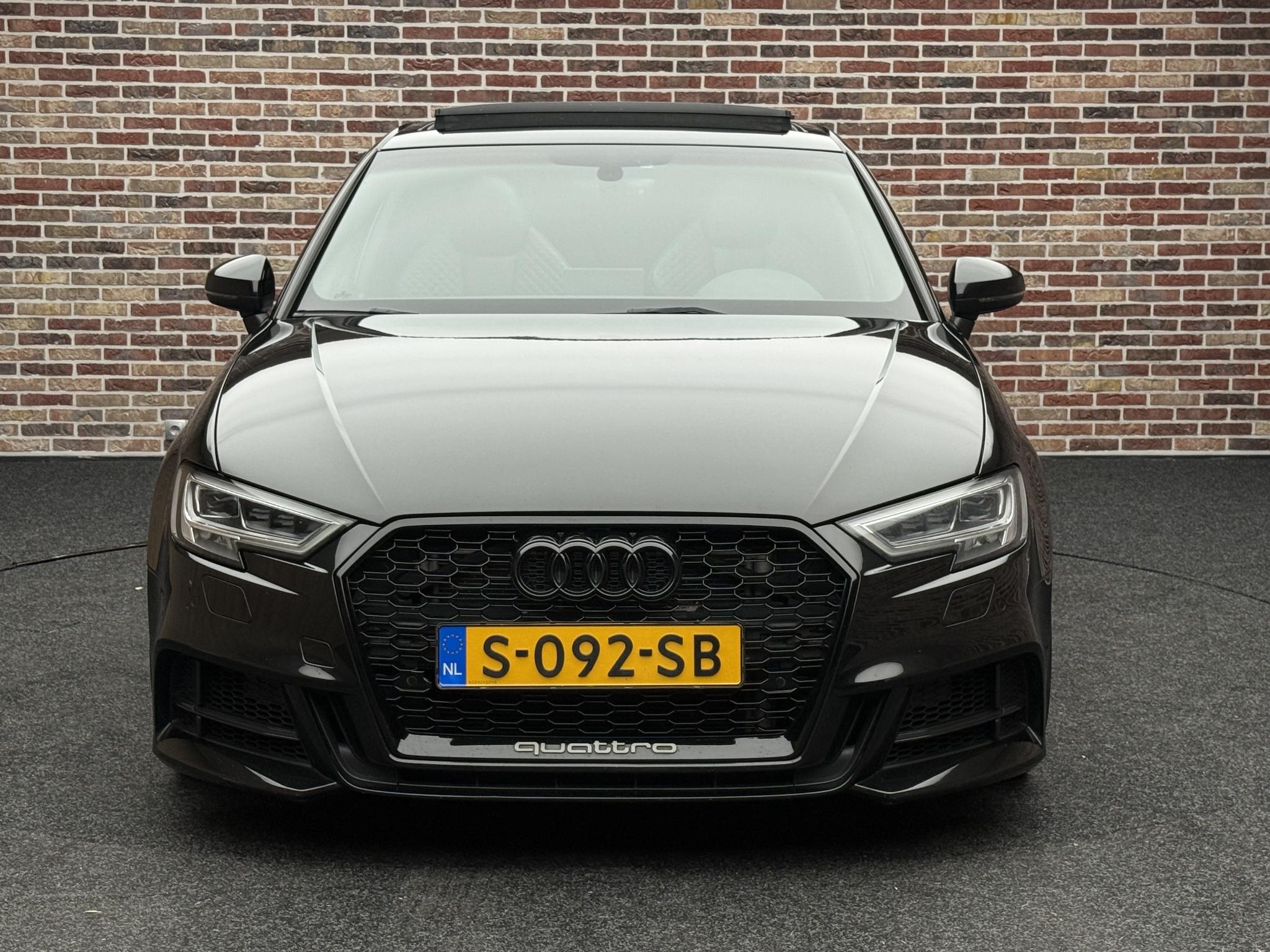 Foto van Audi S3 Sportback