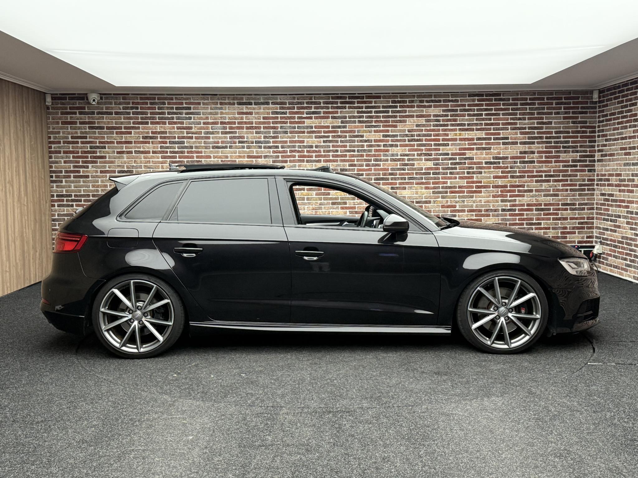 Foto van Audi S3 Sportback
