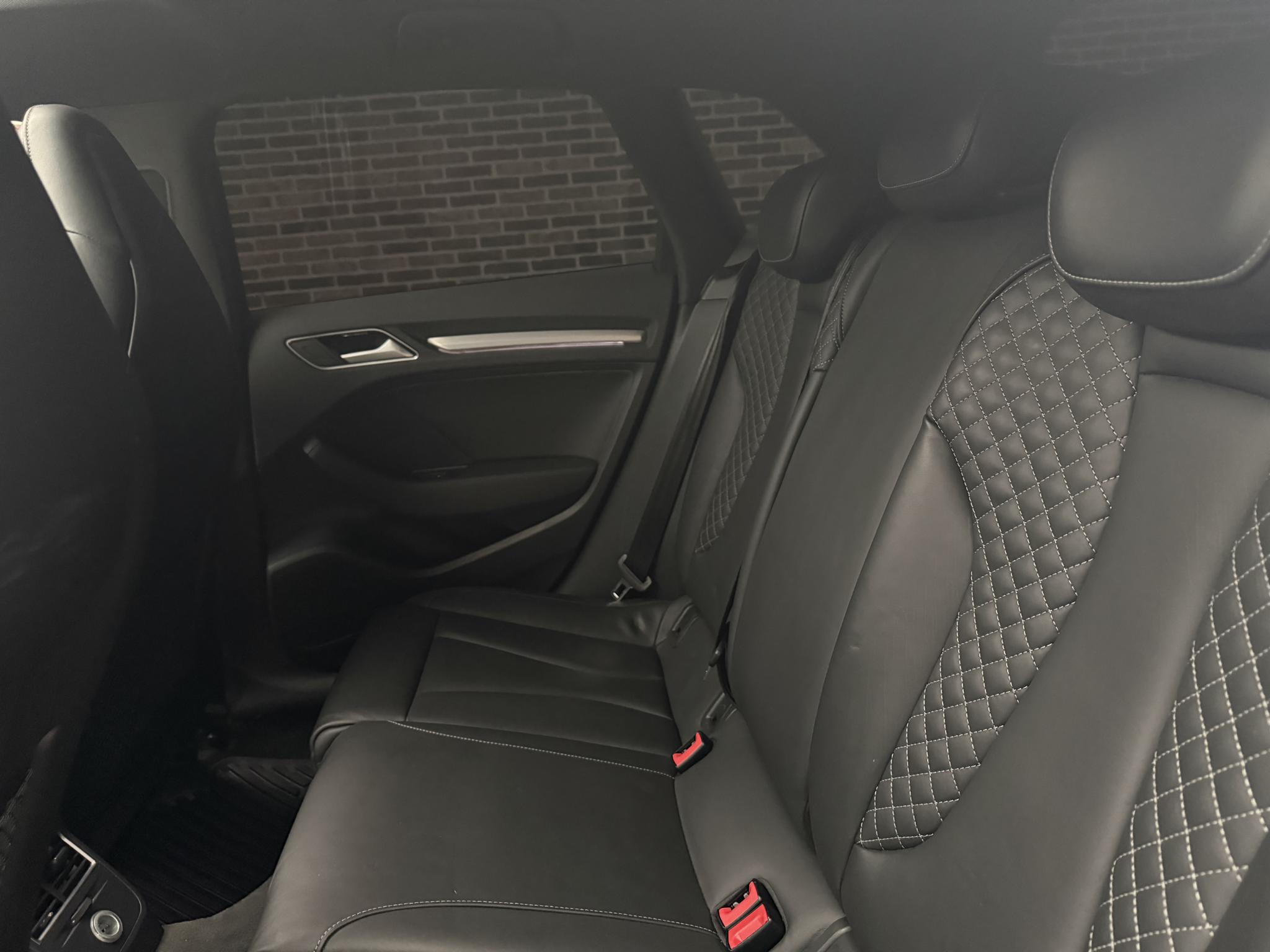 Foto van Audi S3 Sportback