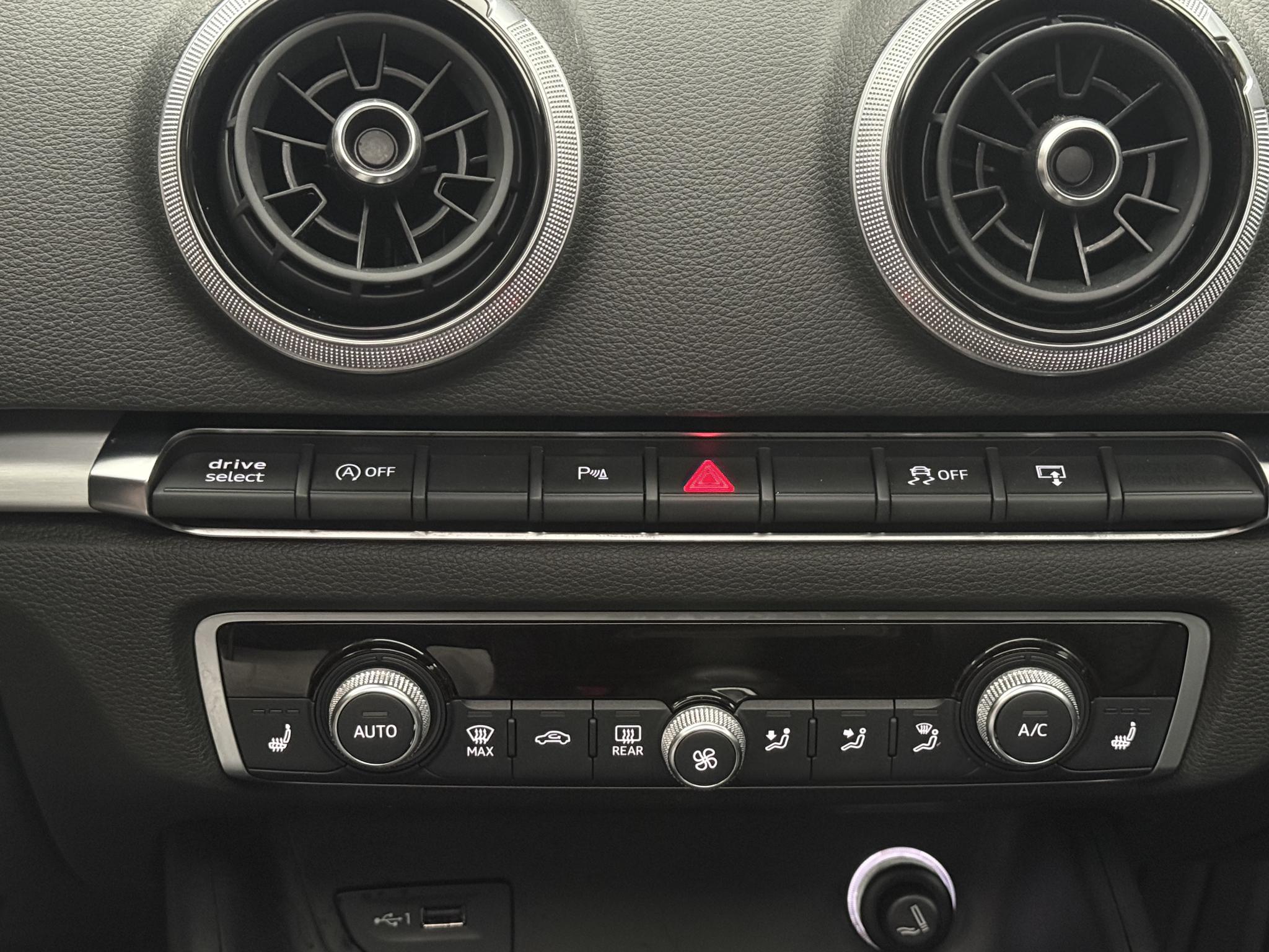 Foto van Audi S3 Sportback