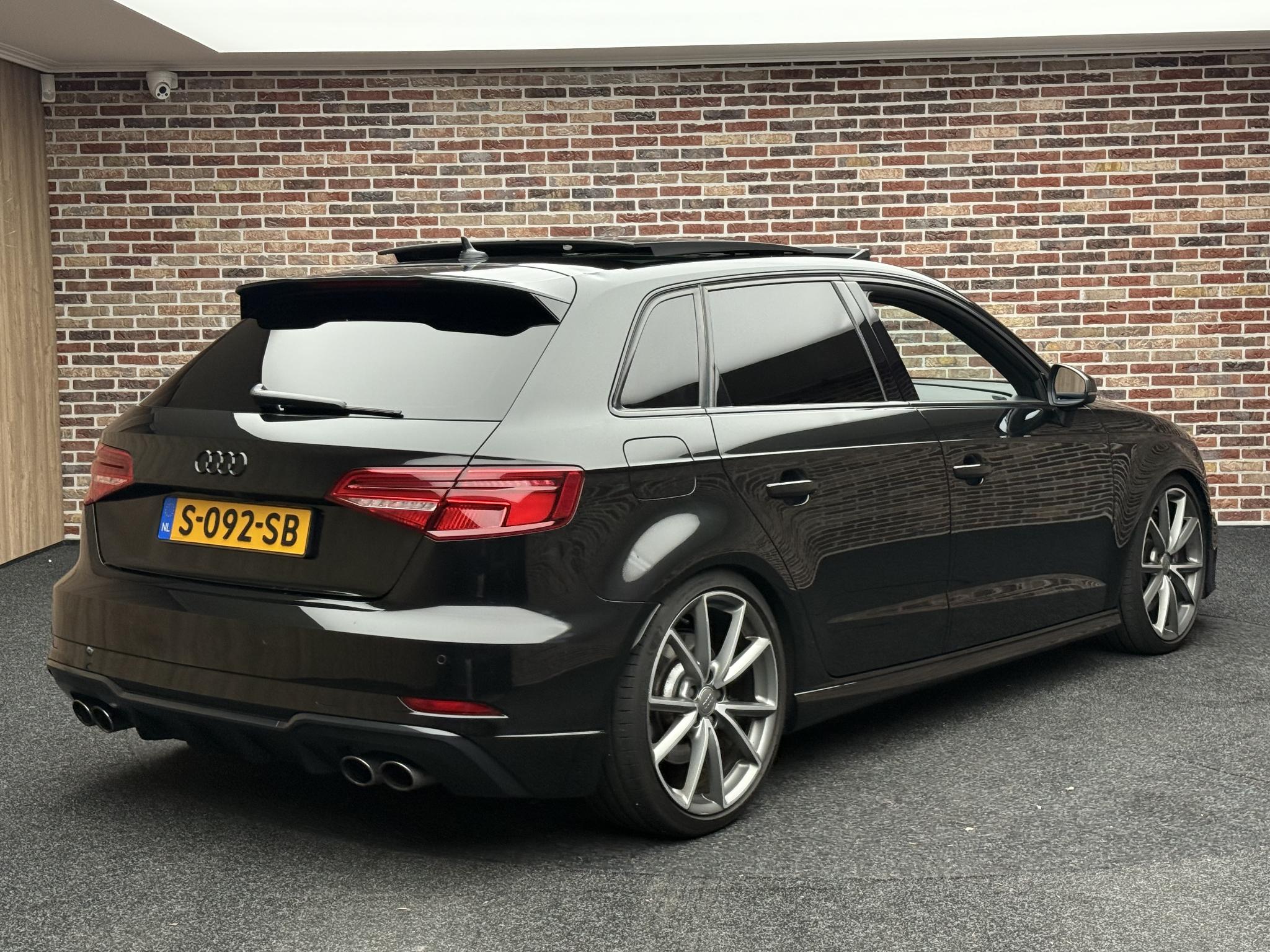 Foto van Audi S3 Sportback