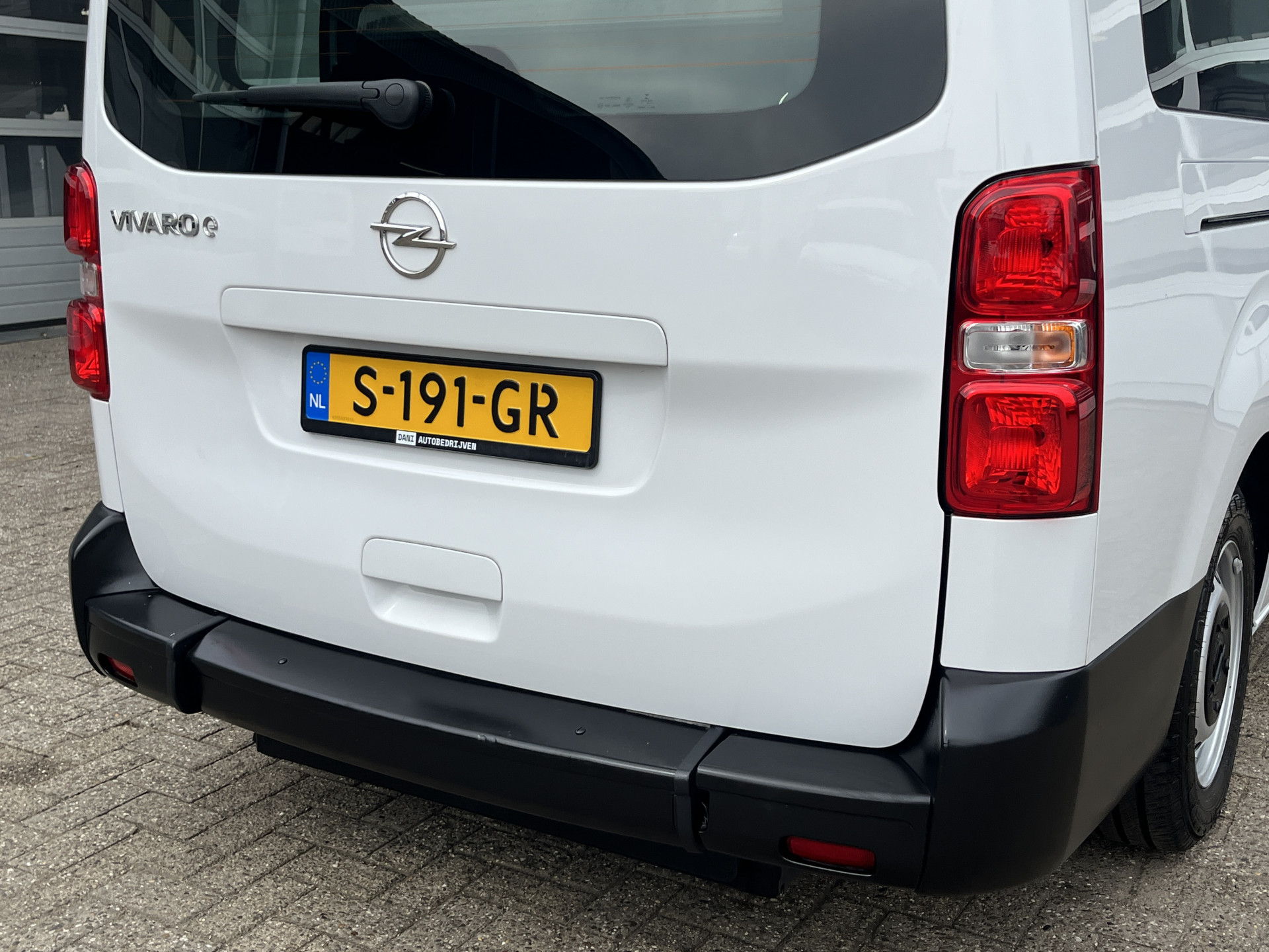 Foto van Opel Vivaro-e Combi