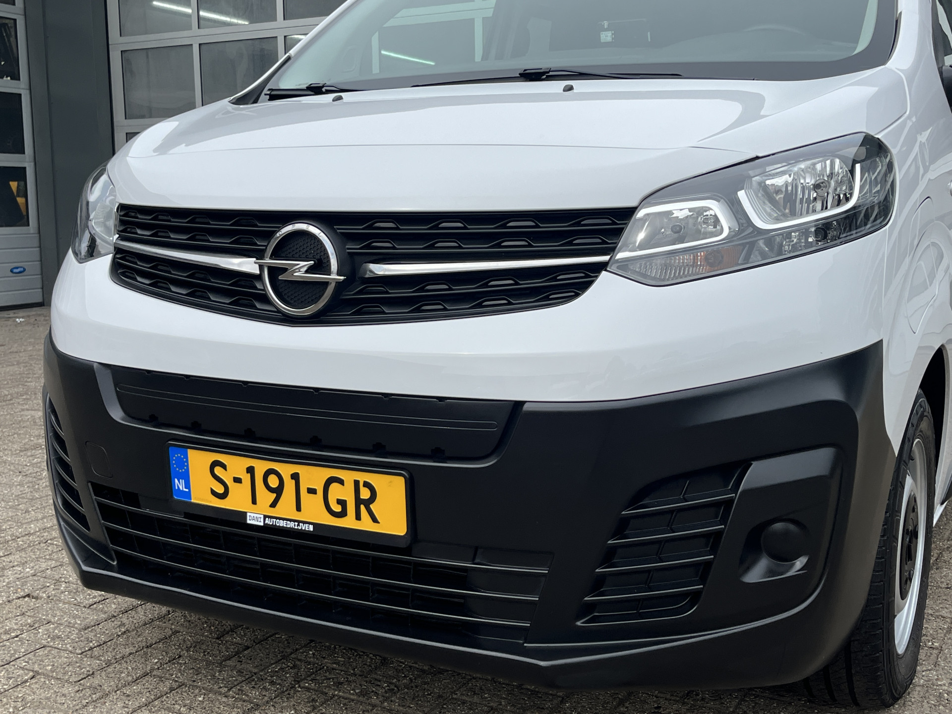 Foto van Opel Vivaro-e Combi