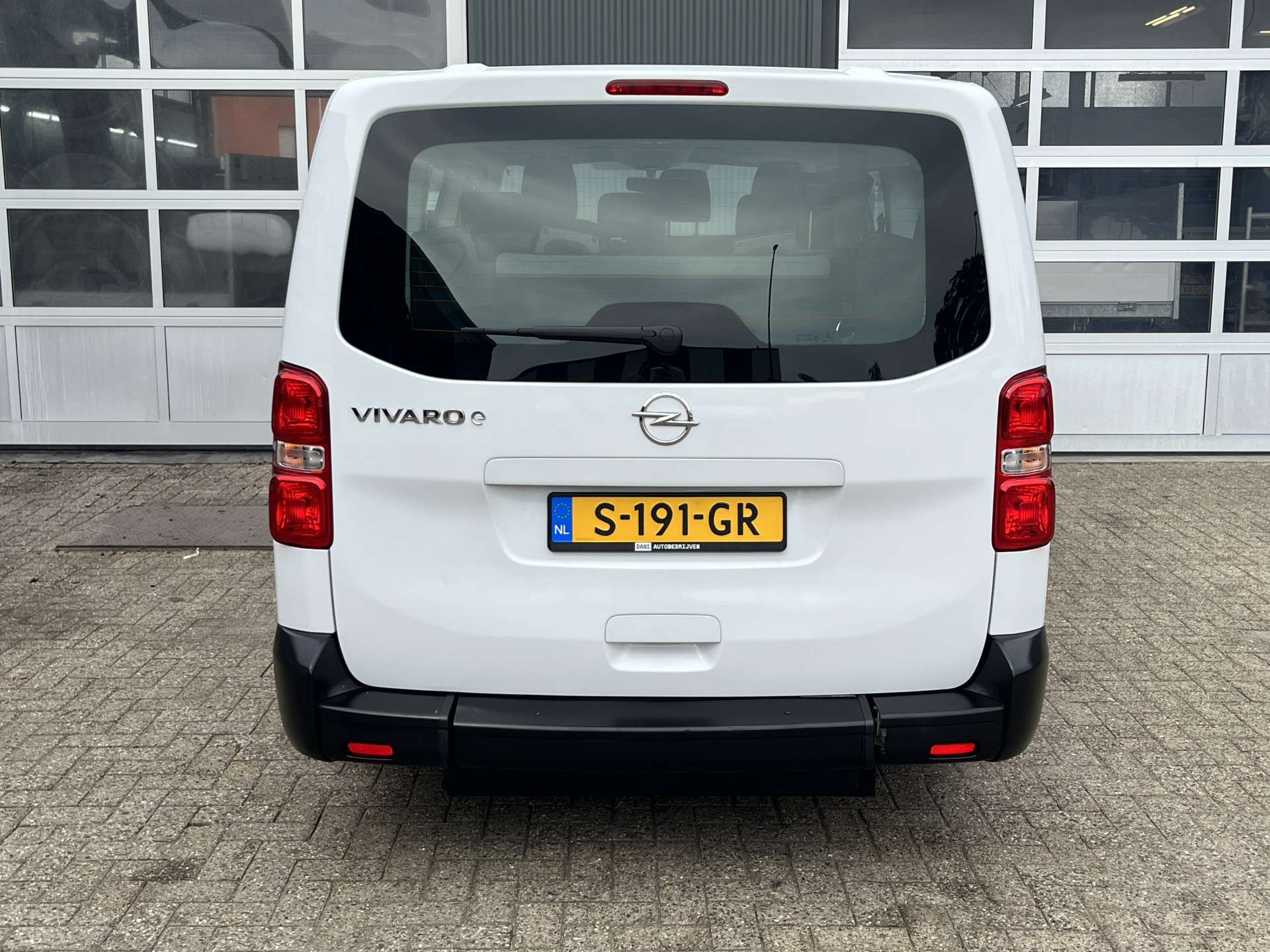 Foto van Opel Vivaro-e Combi