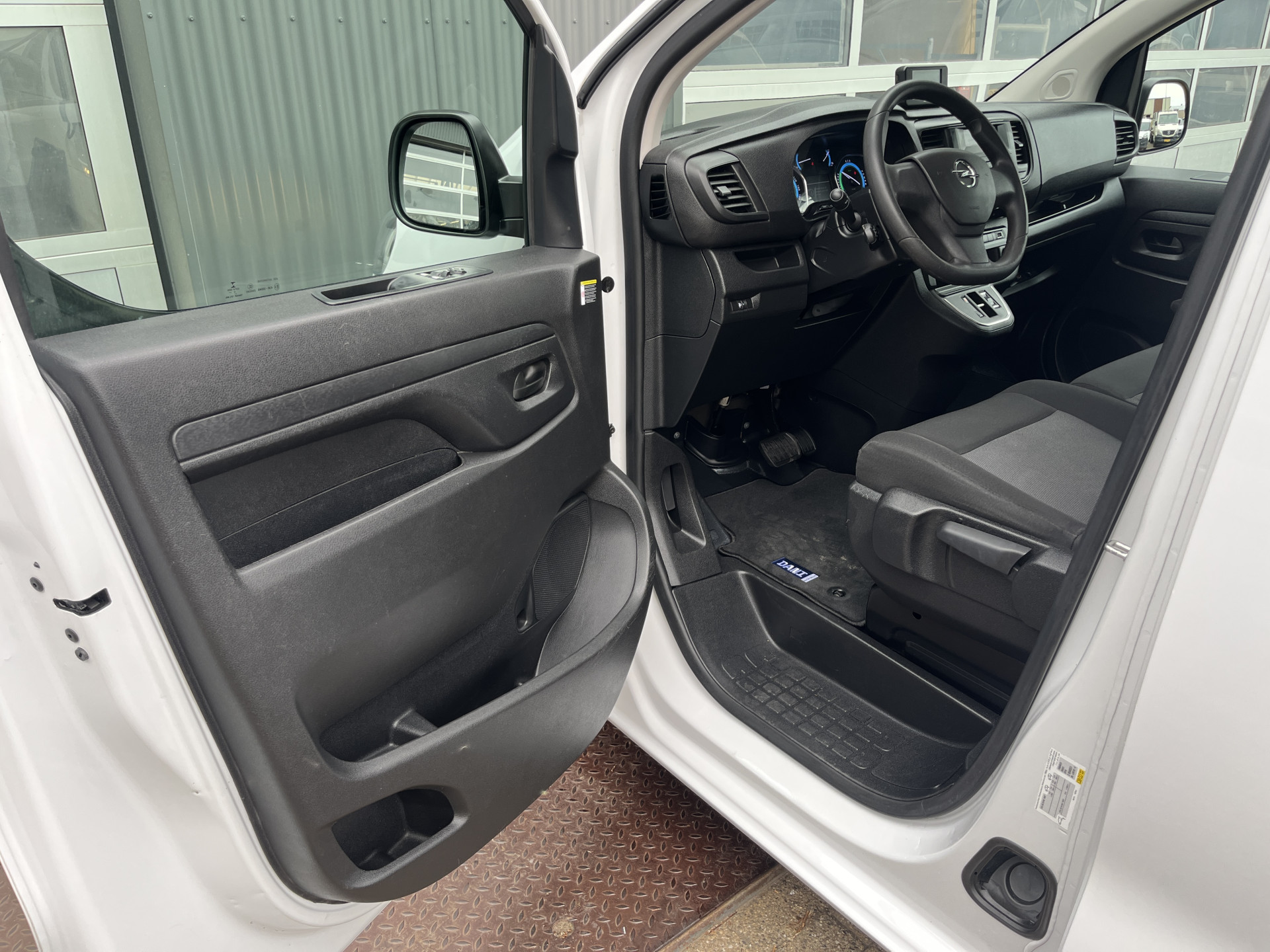 Foto van Opel Vivaro-e Combi