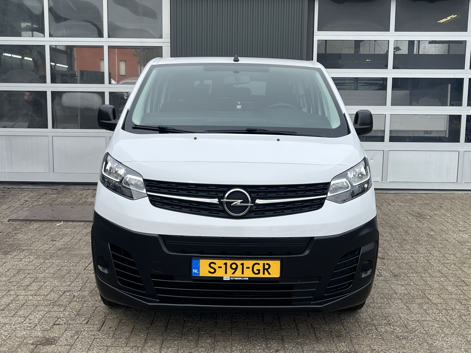 Foto van Opel Vivaro-e Combi