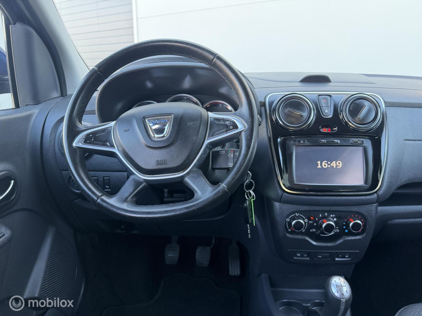Foto van Dacia Lodgy