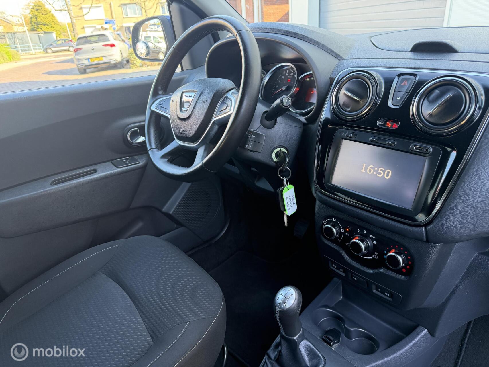 Foto van Dacia Lodgy