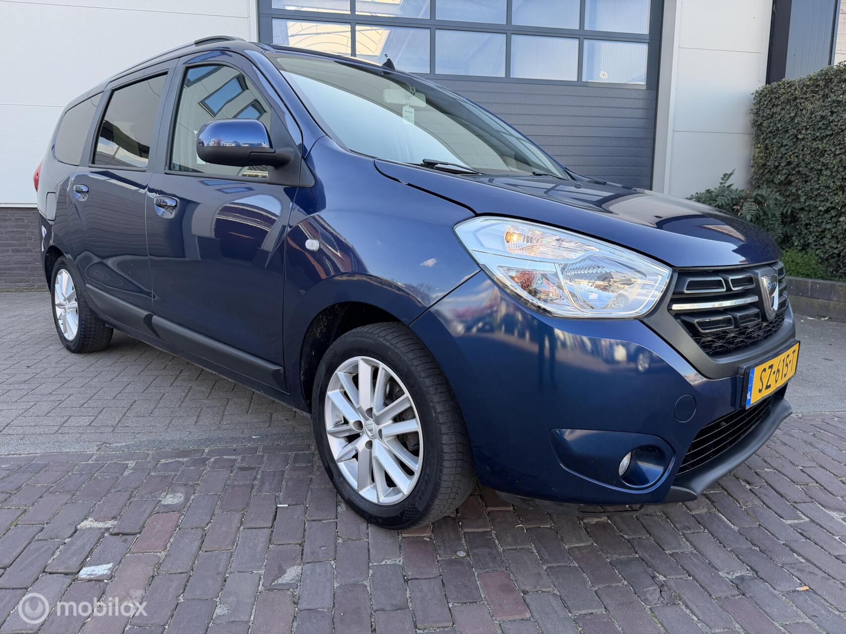 Foto van Dacia Lodgy