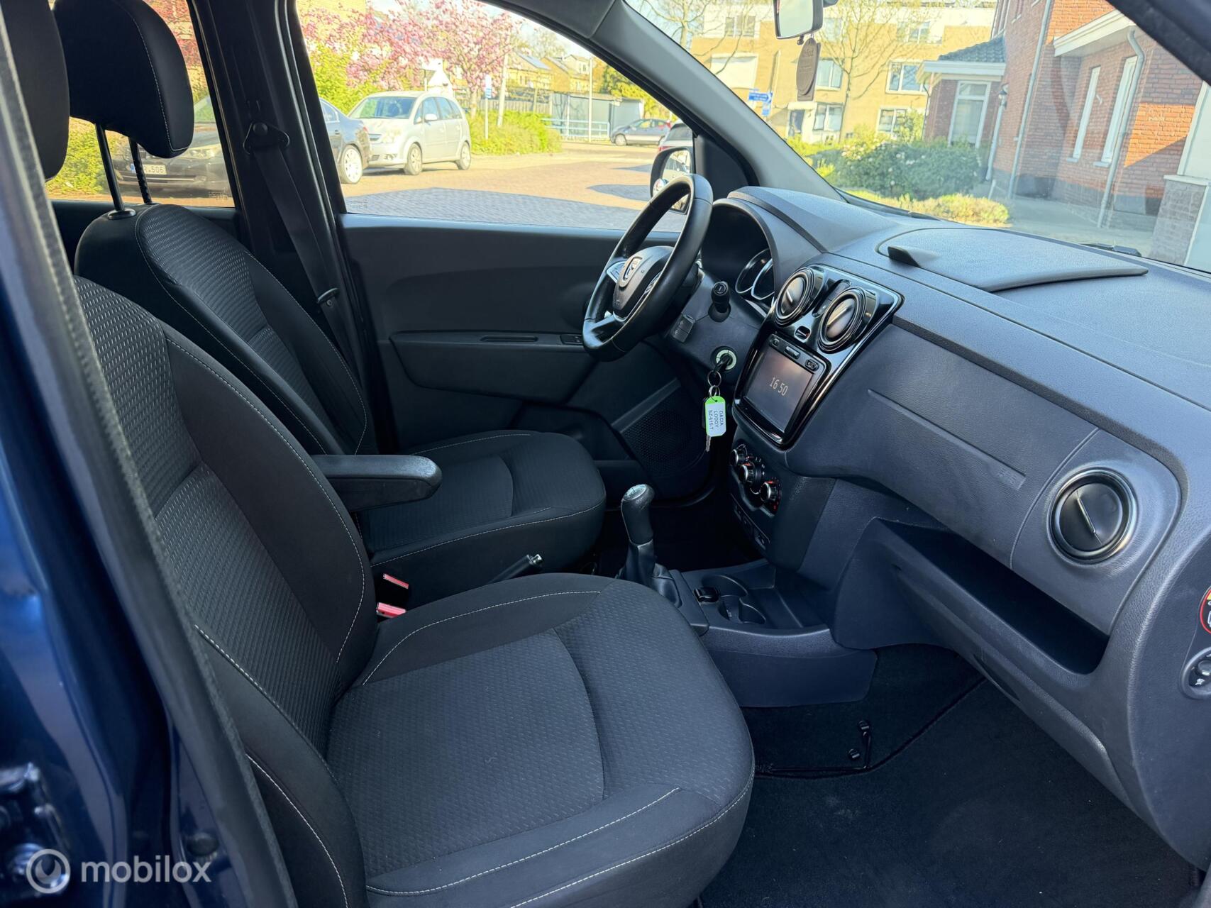 Foto van Dacia Lodgy