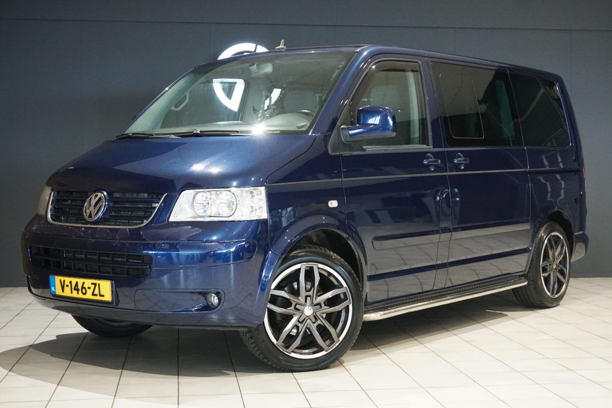 Volkswagen Multivan 2.5 TDI 2004 - voorkant