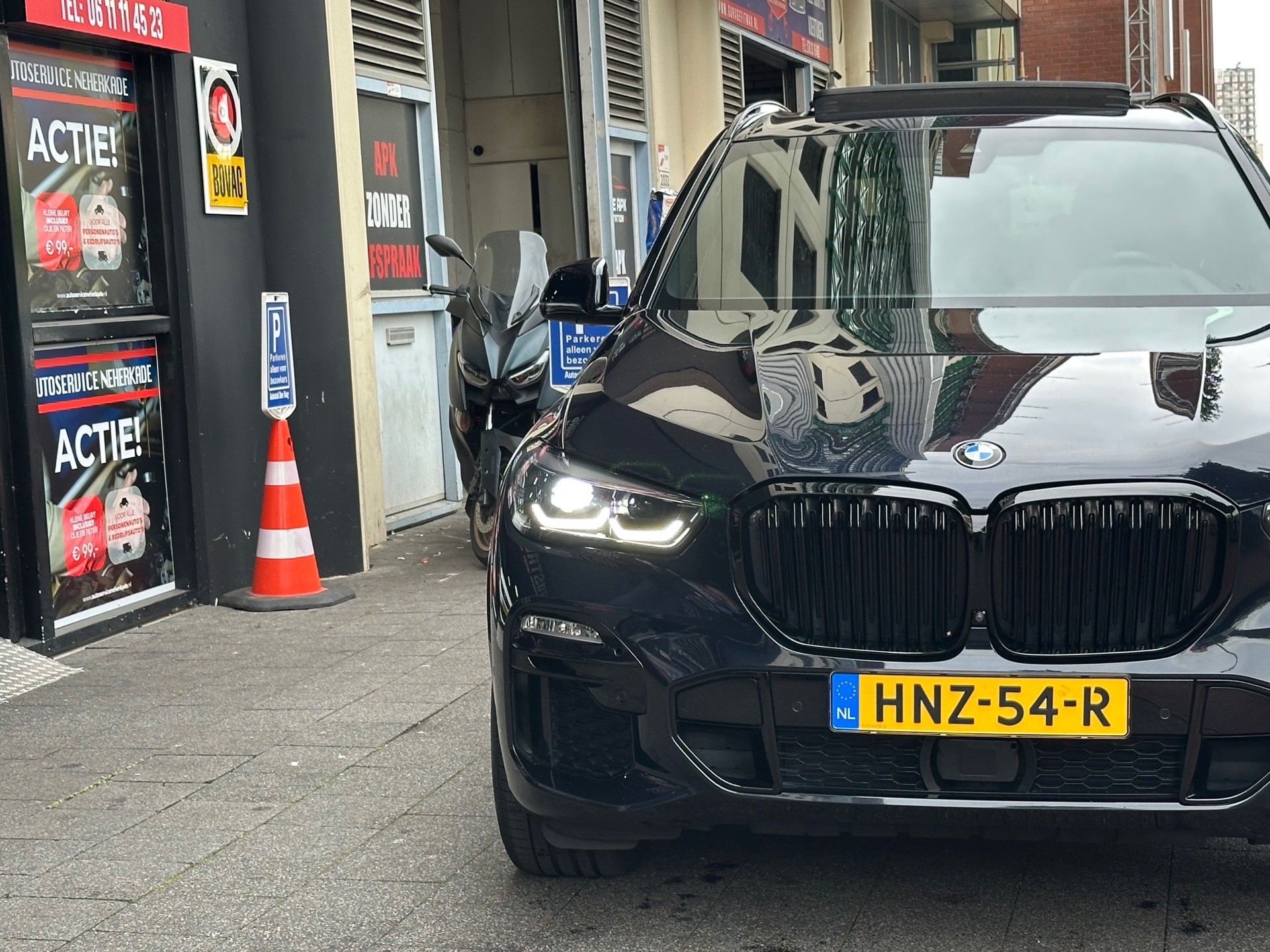 Foto van BMW X5 Xdrive45e