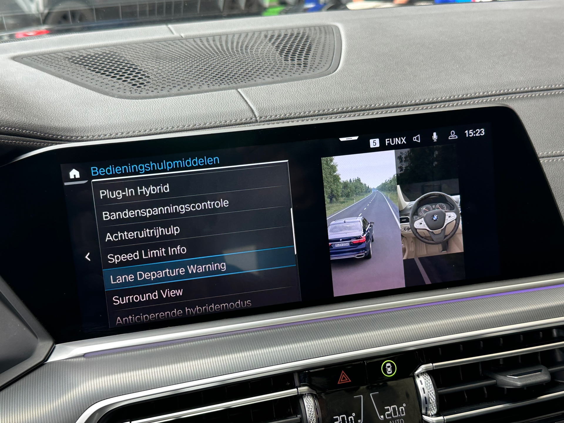 Foto van BMW X5 Xdrive45e