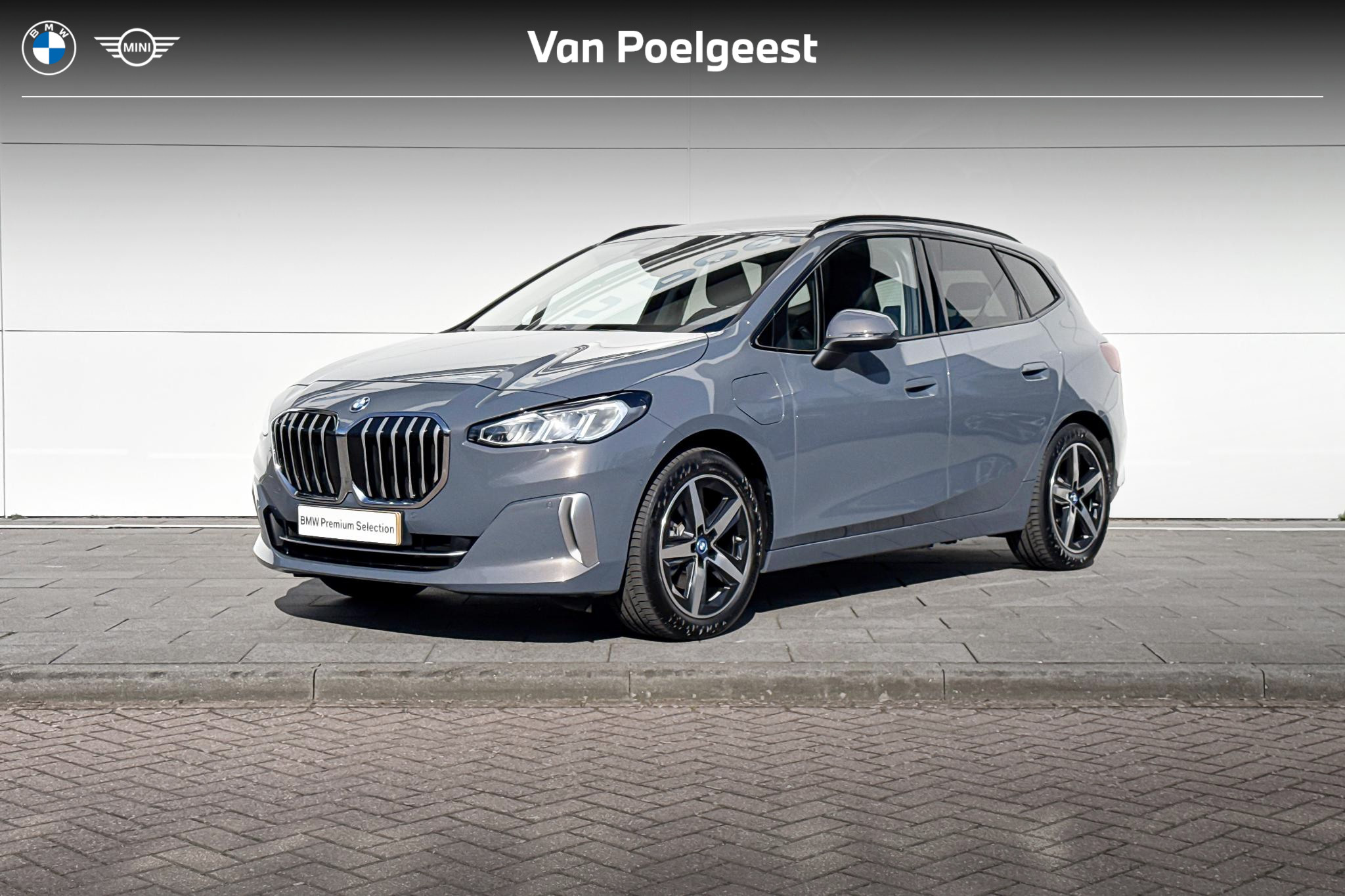 BMW 2 Serie 225e xDrive 2025 - voorkant