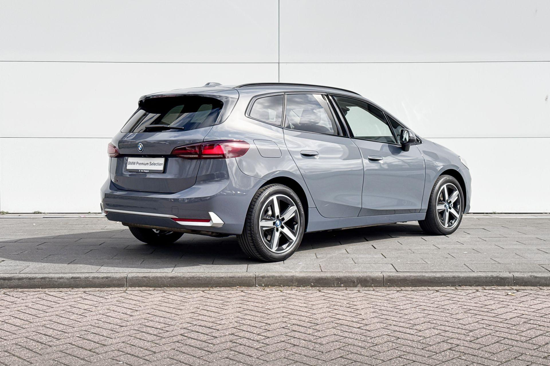 Foto van BMW 225e xDrive Active Tourer