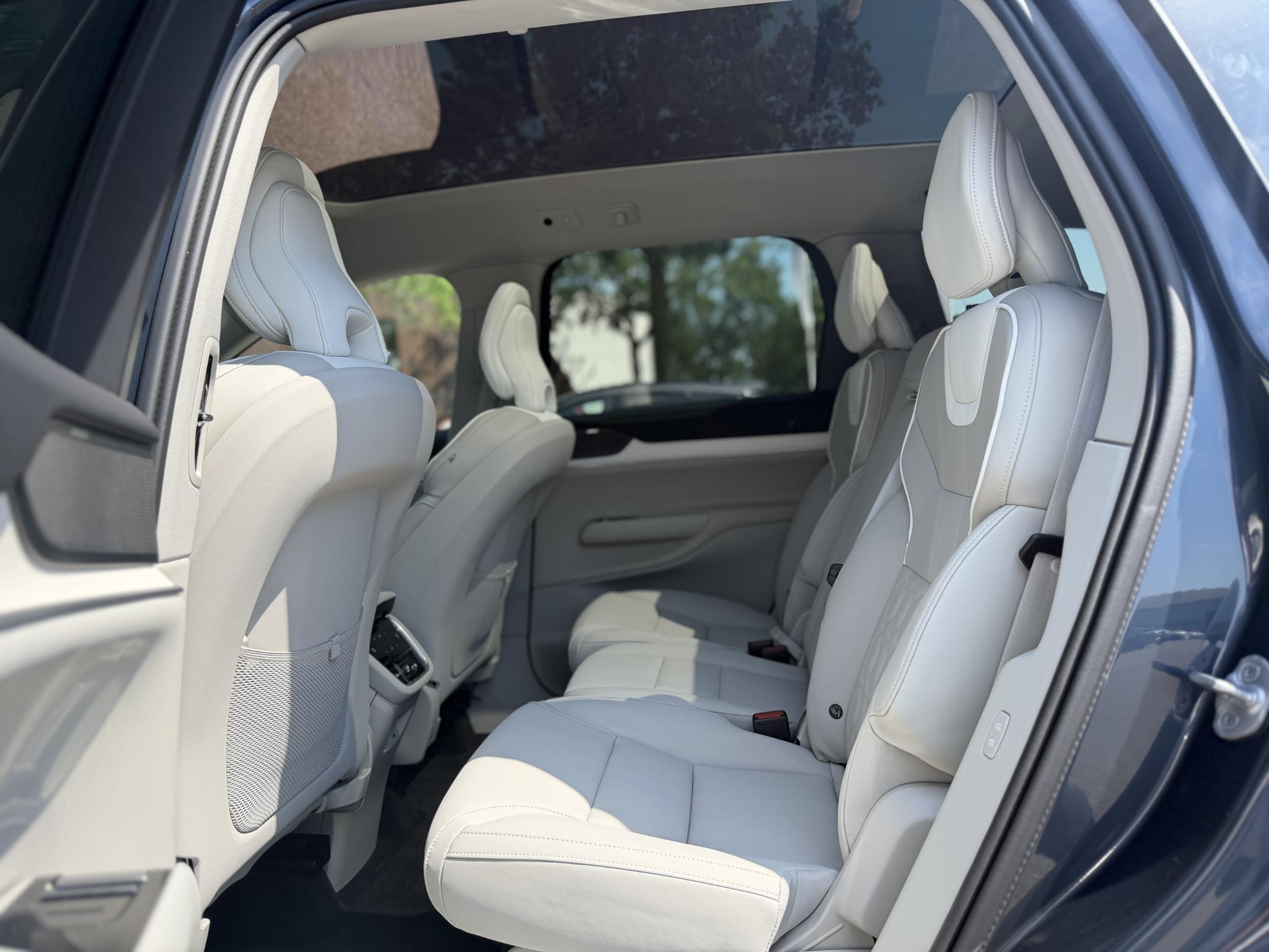 Foto van Volvo Ex90