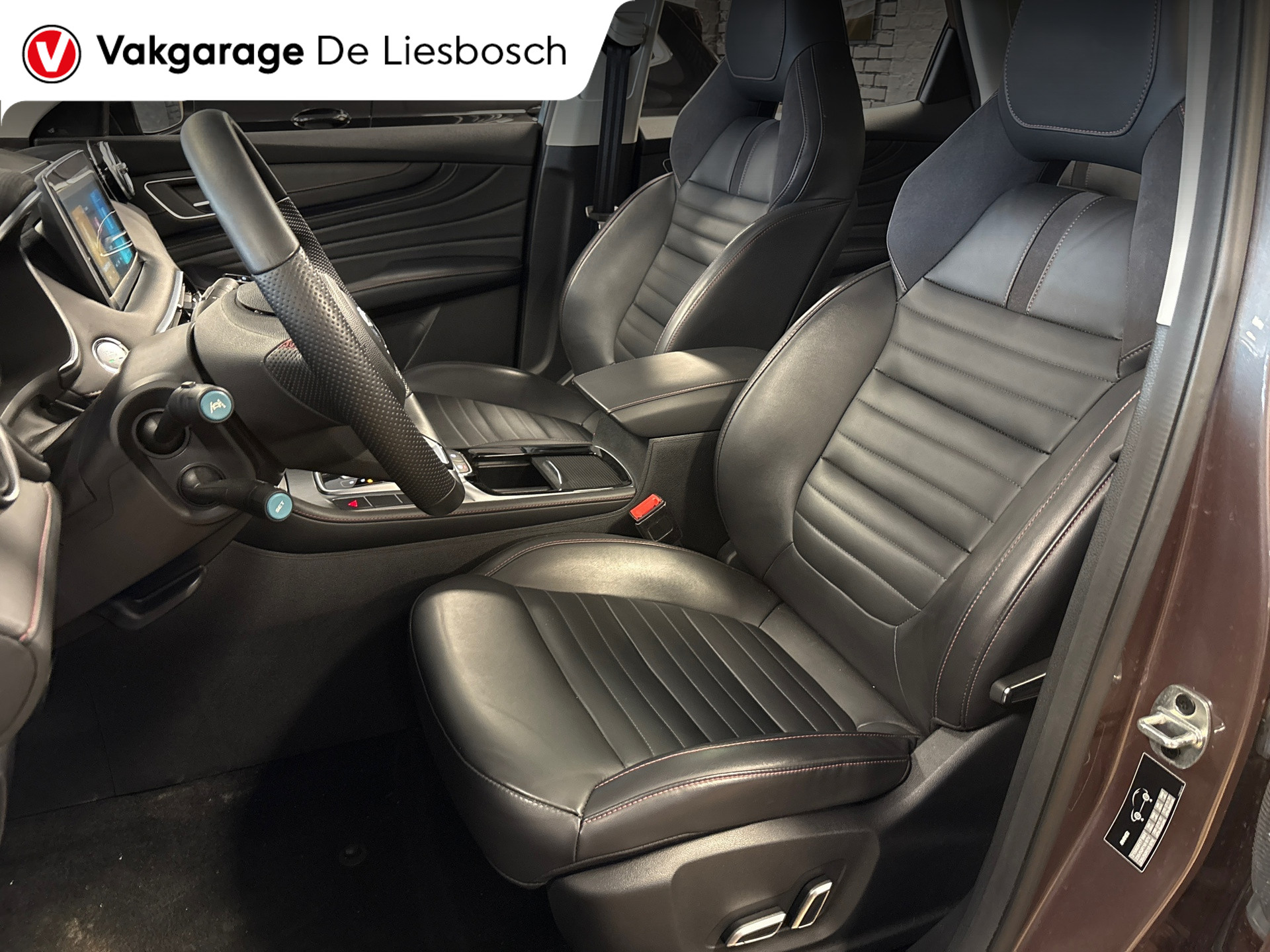 Foto van MG MG Ehs Plug-in Hybrid