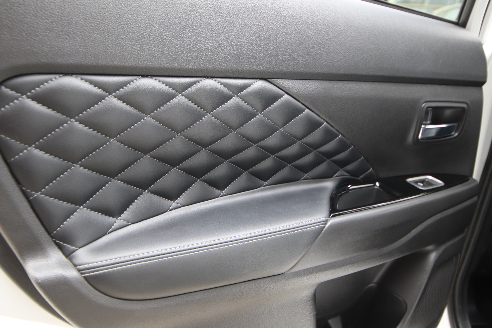 Foto van Mitsubishi Mitsubishi Outlander