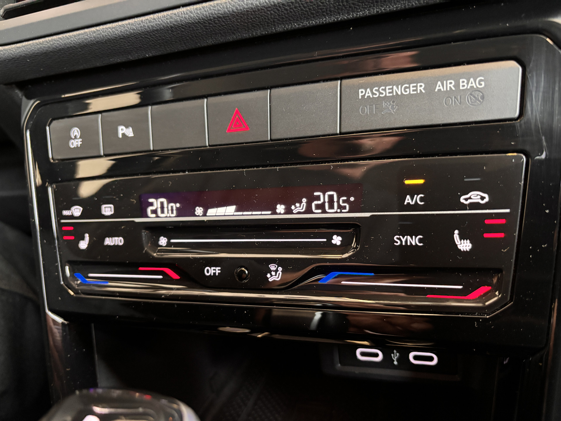 Foto van Volkswagen T-cross