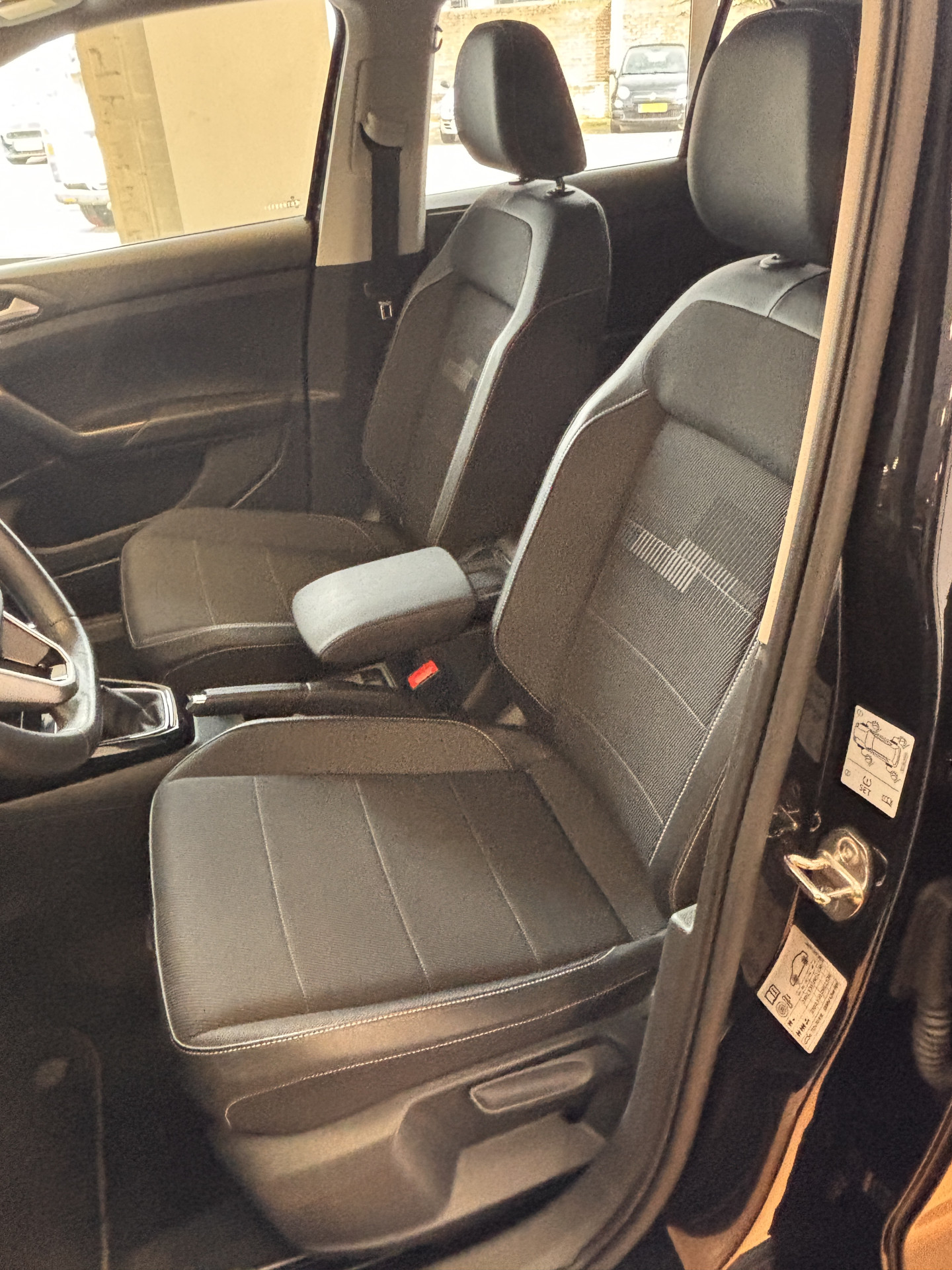 Foto van Volkswagen T-cross