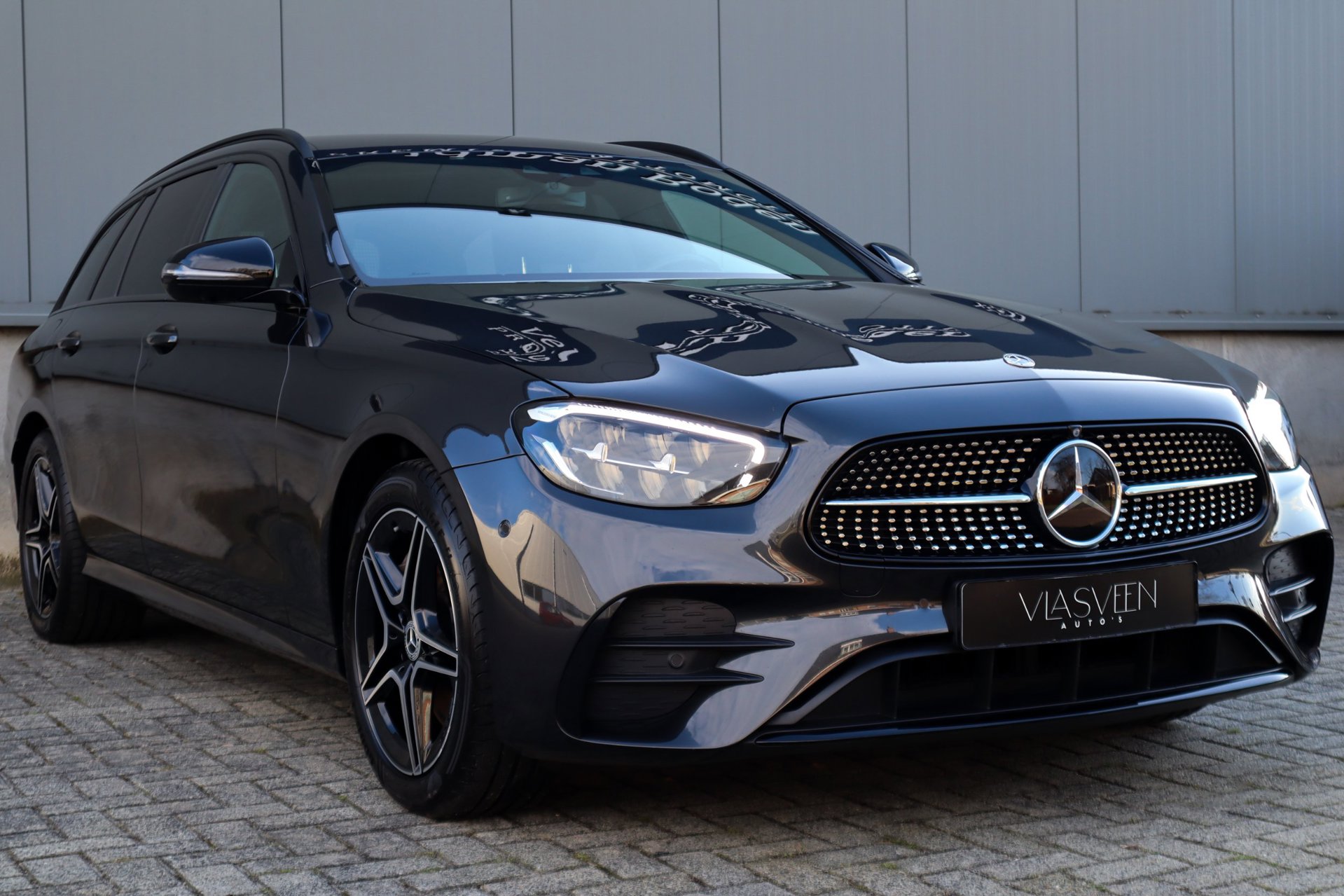 Foto van Mercedes-Benz E 300 E