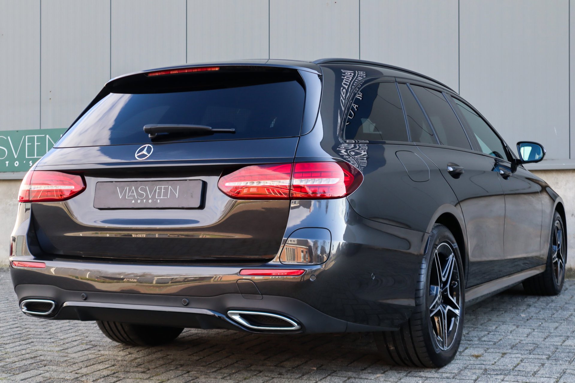 Foto van Mercedes-Benz E 300 E