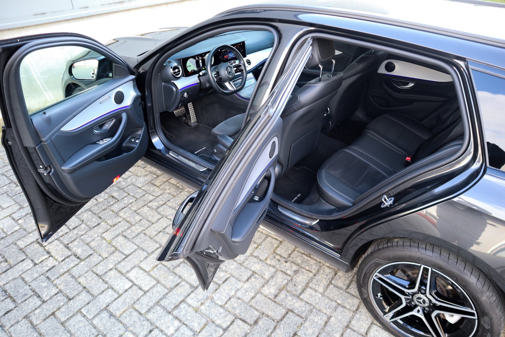 Foto van Mercedes-Benz E 300 E