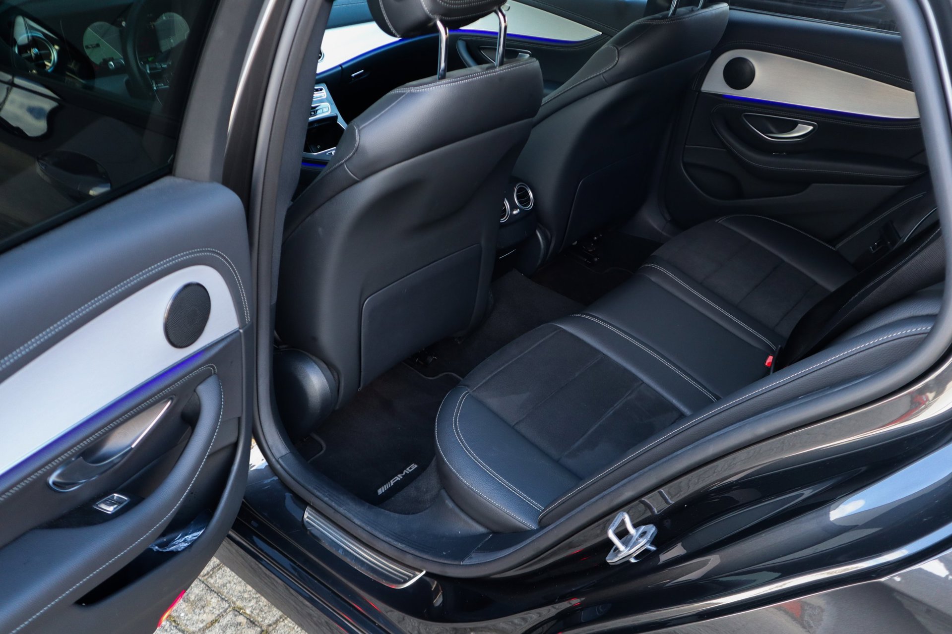 Foto van Mercedes-Benz E 300 E