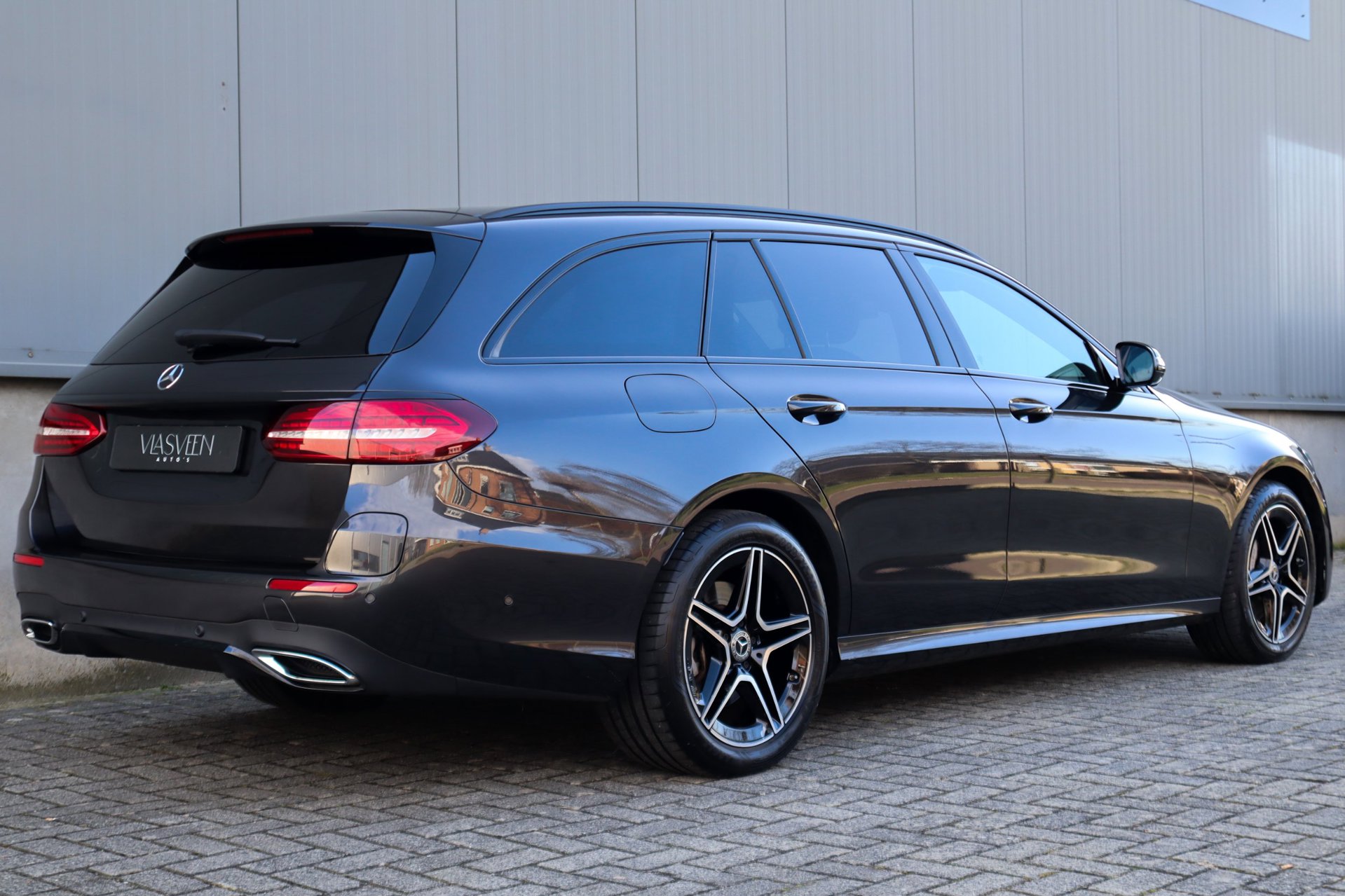 Foto van Mercedes-Benz E 300 E