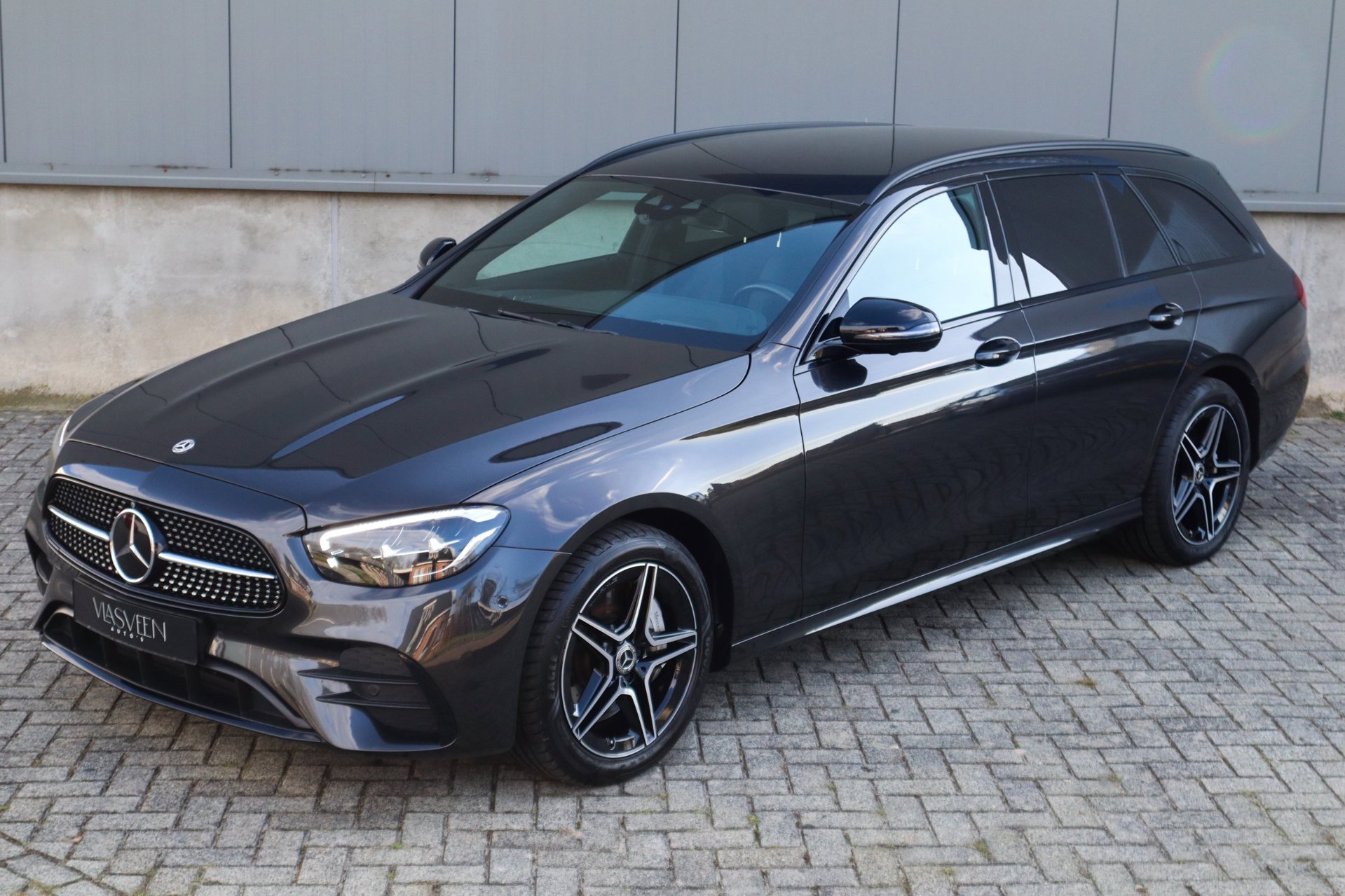 Foto van Mercedes-Benz E 300 E