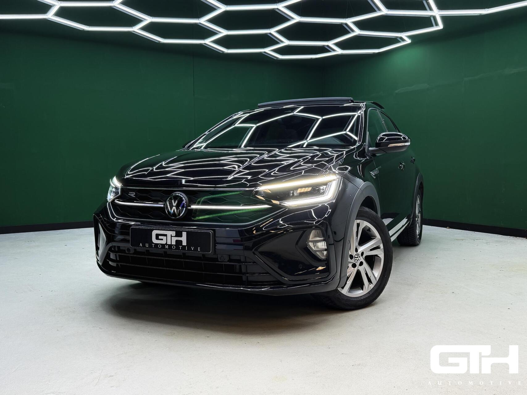 Volkswagen Taigo 1.0 TSI R-Line Camera | Carplay | IQ | Pano 2024 - voorkant