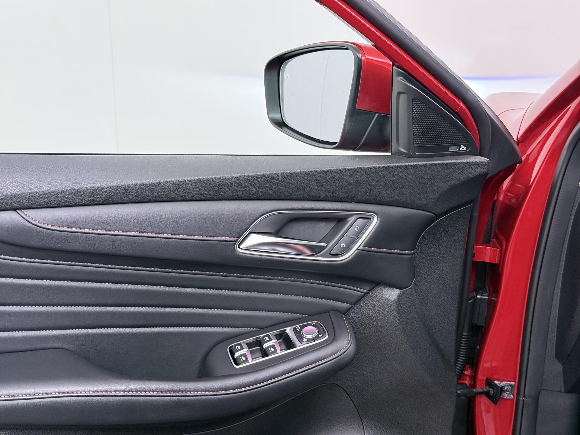 Foto van MG MG Ehs Plug-in Hybrid