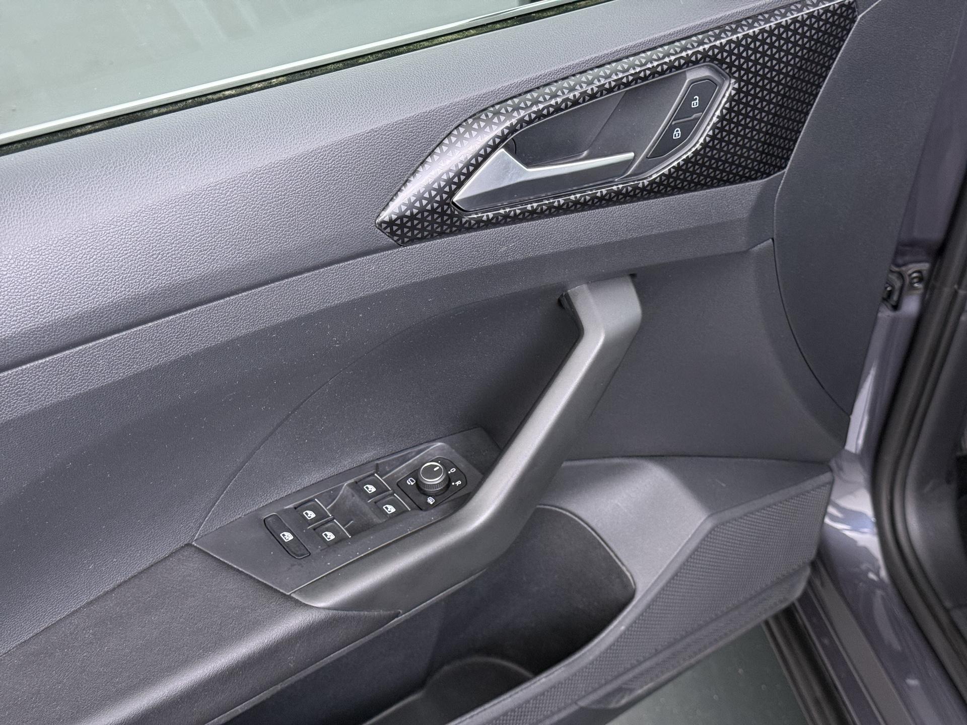 Foto van Volkswagen T-cross