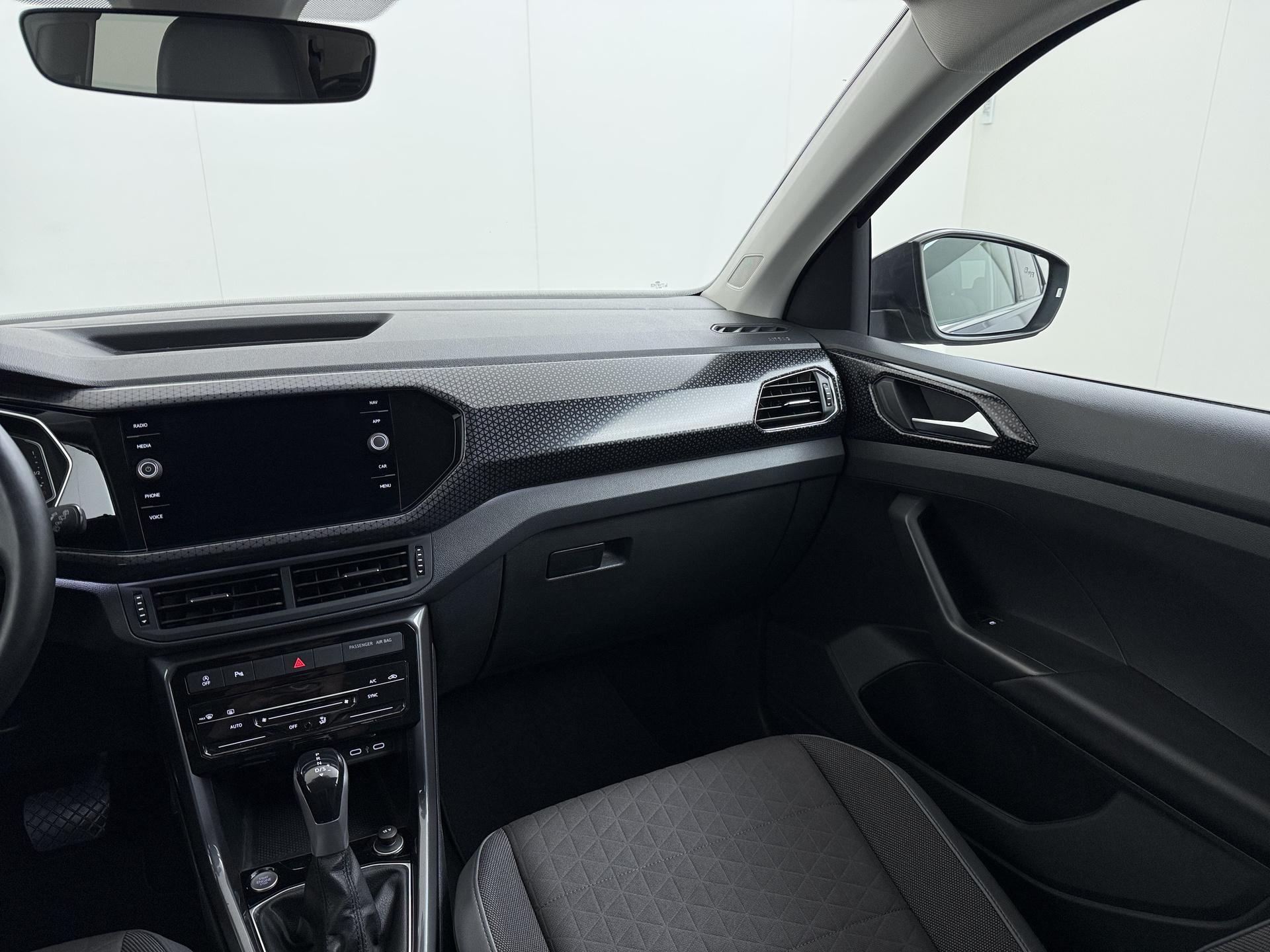 Foto van Volkswagen T-cross