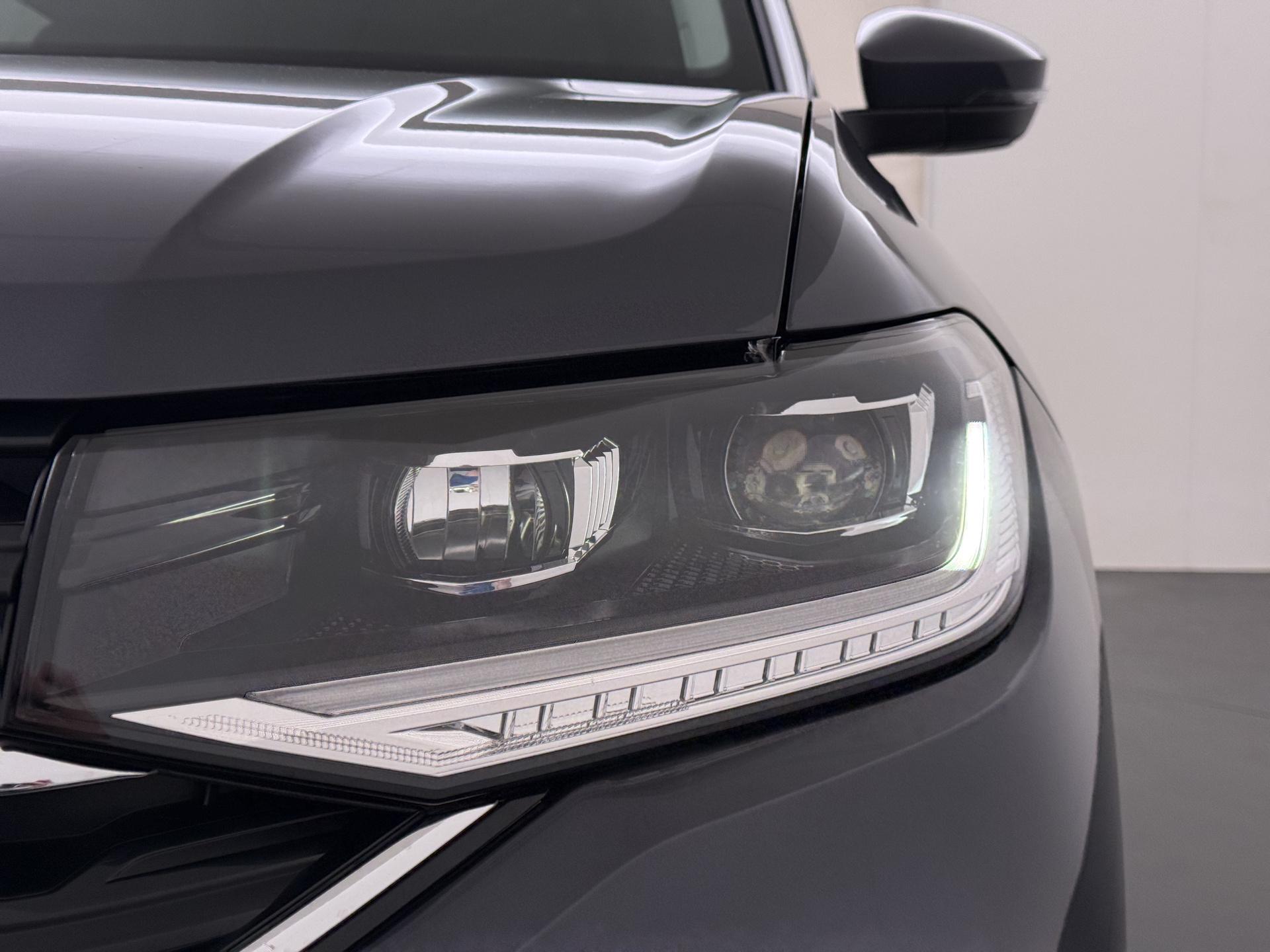 Foto van Volkswagen T-cross