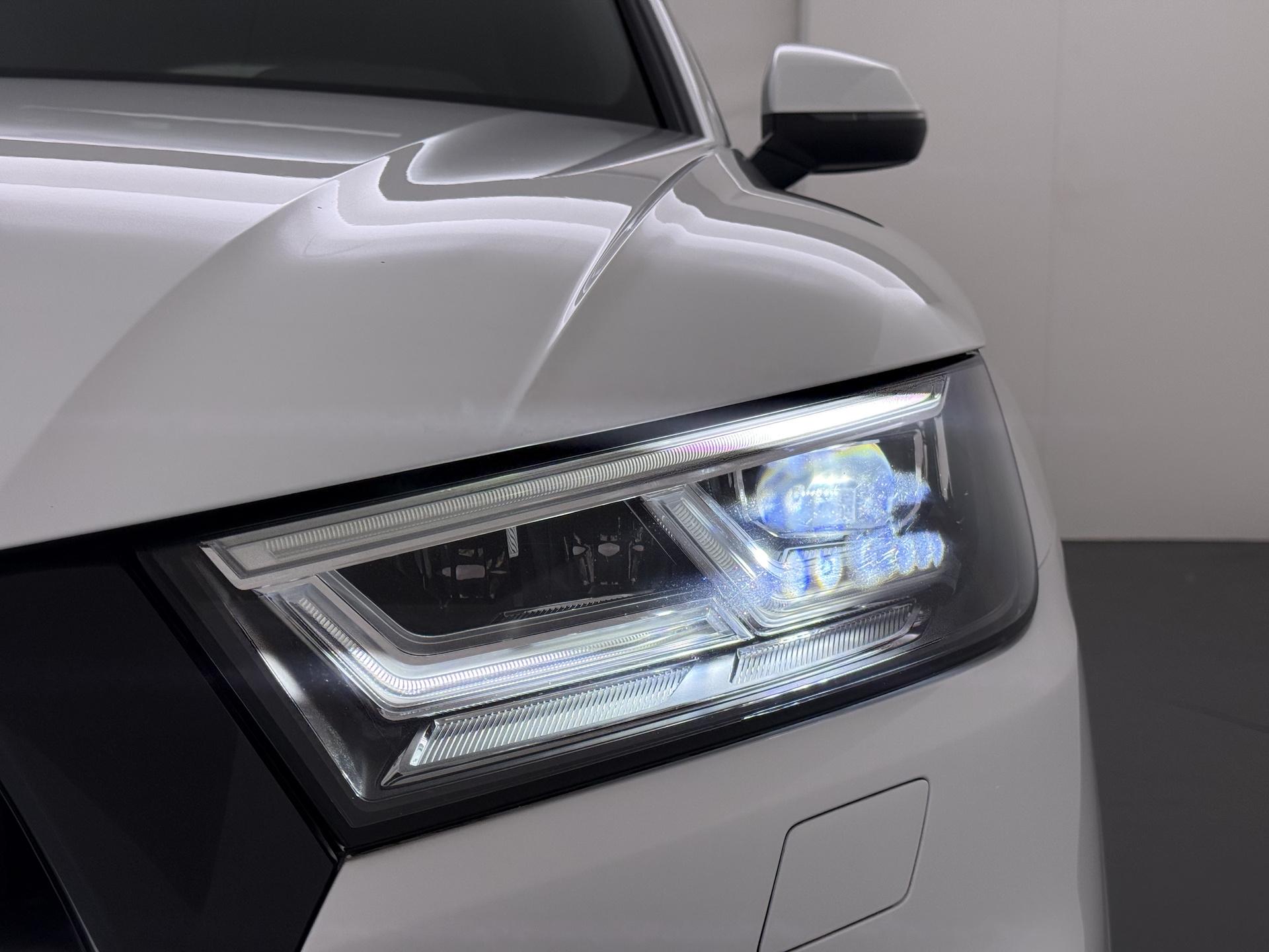 Foto van Audi Q5 55 TFSI E