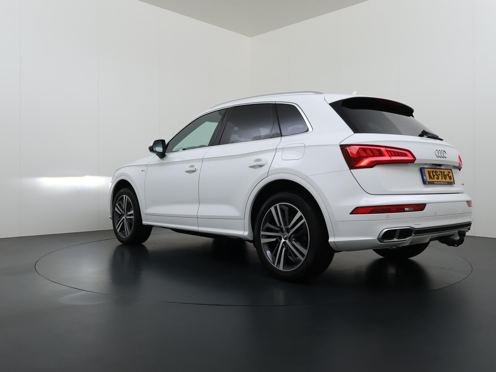 Foto van Audi Q5 55 TFSI E