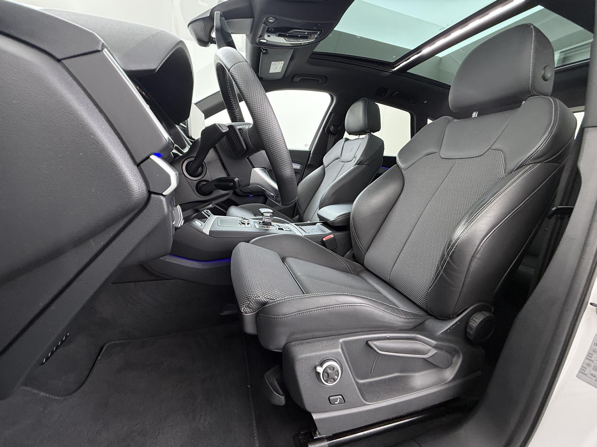 Foto van Audi Q5 55 TFSI E