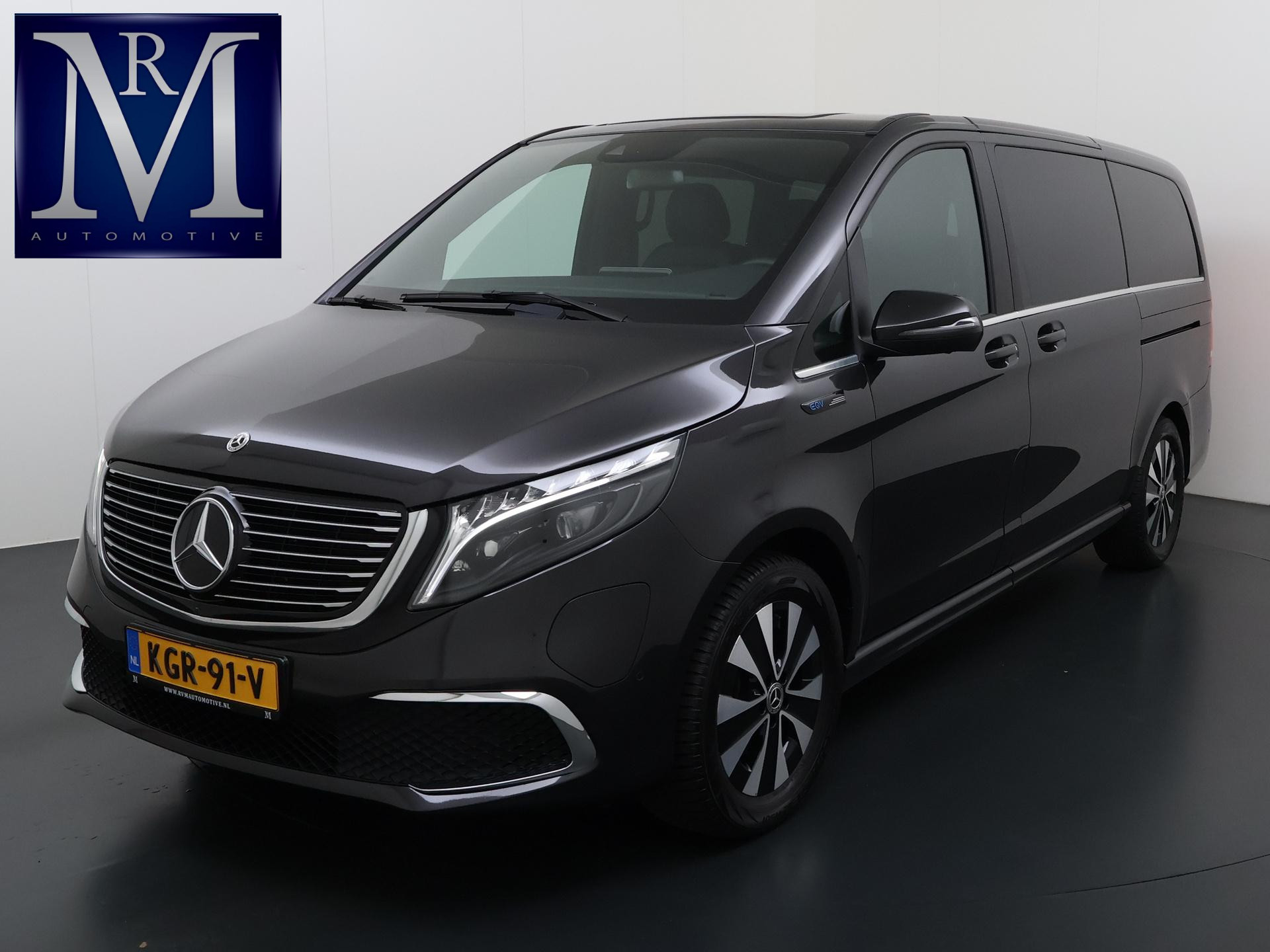 Foto van Mercedes-Benz Eqv