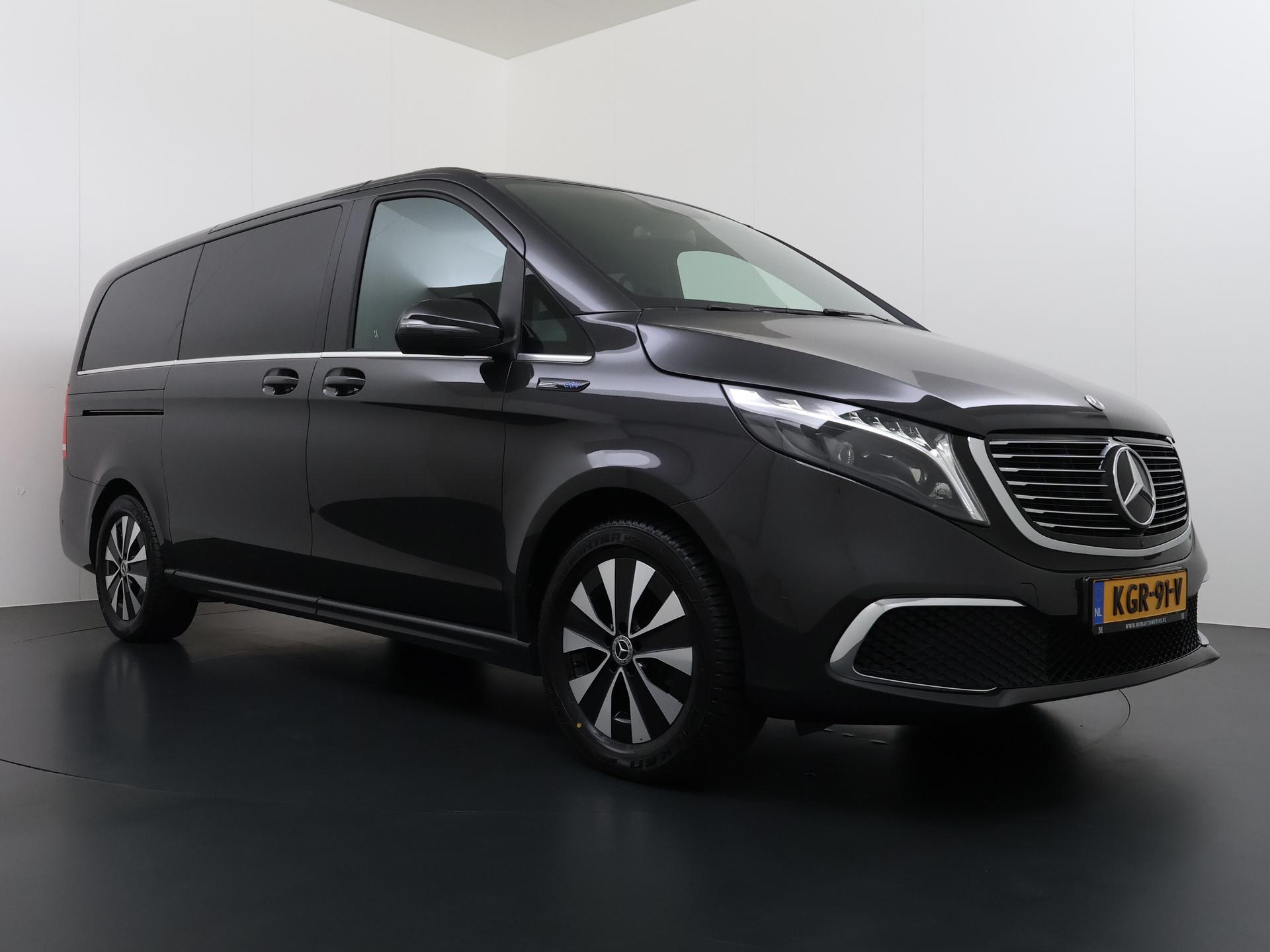Foto van Mercedes-Benz Eqv