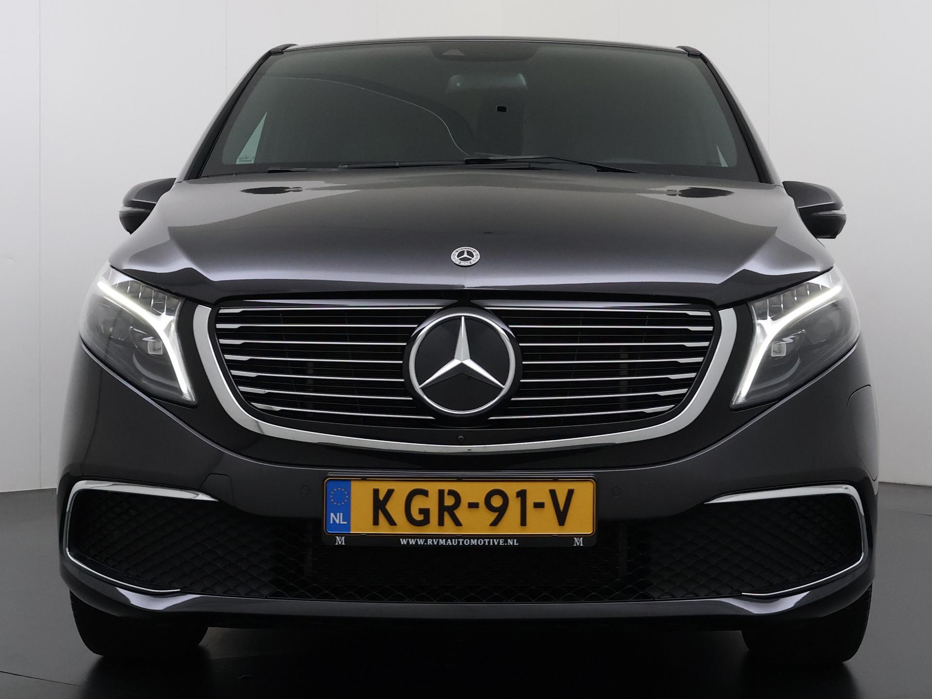 Foto van Mercedes-Benz Eqv