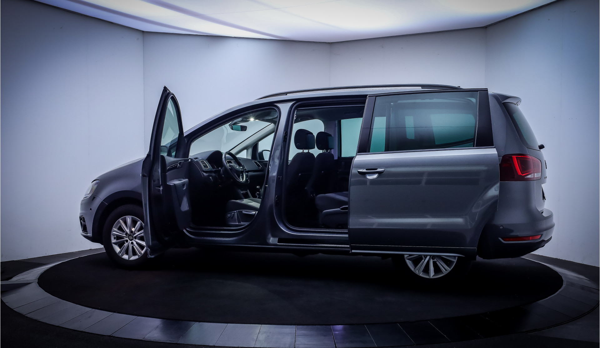 Foto van Seat Alhambra